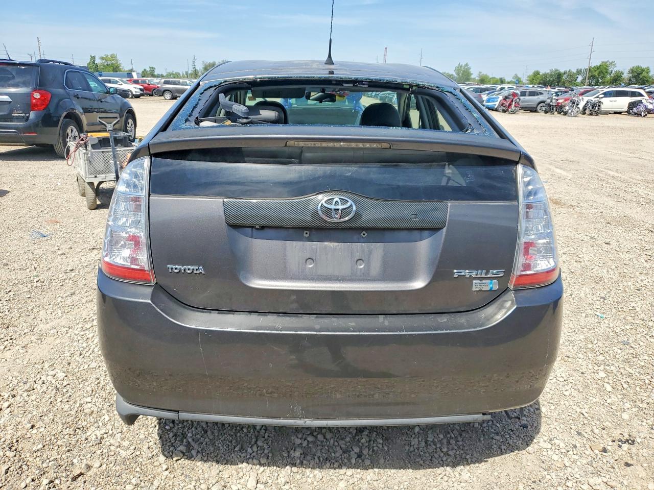 2006 Toyota Prius Base Silver vin: JTDKB20U263189579