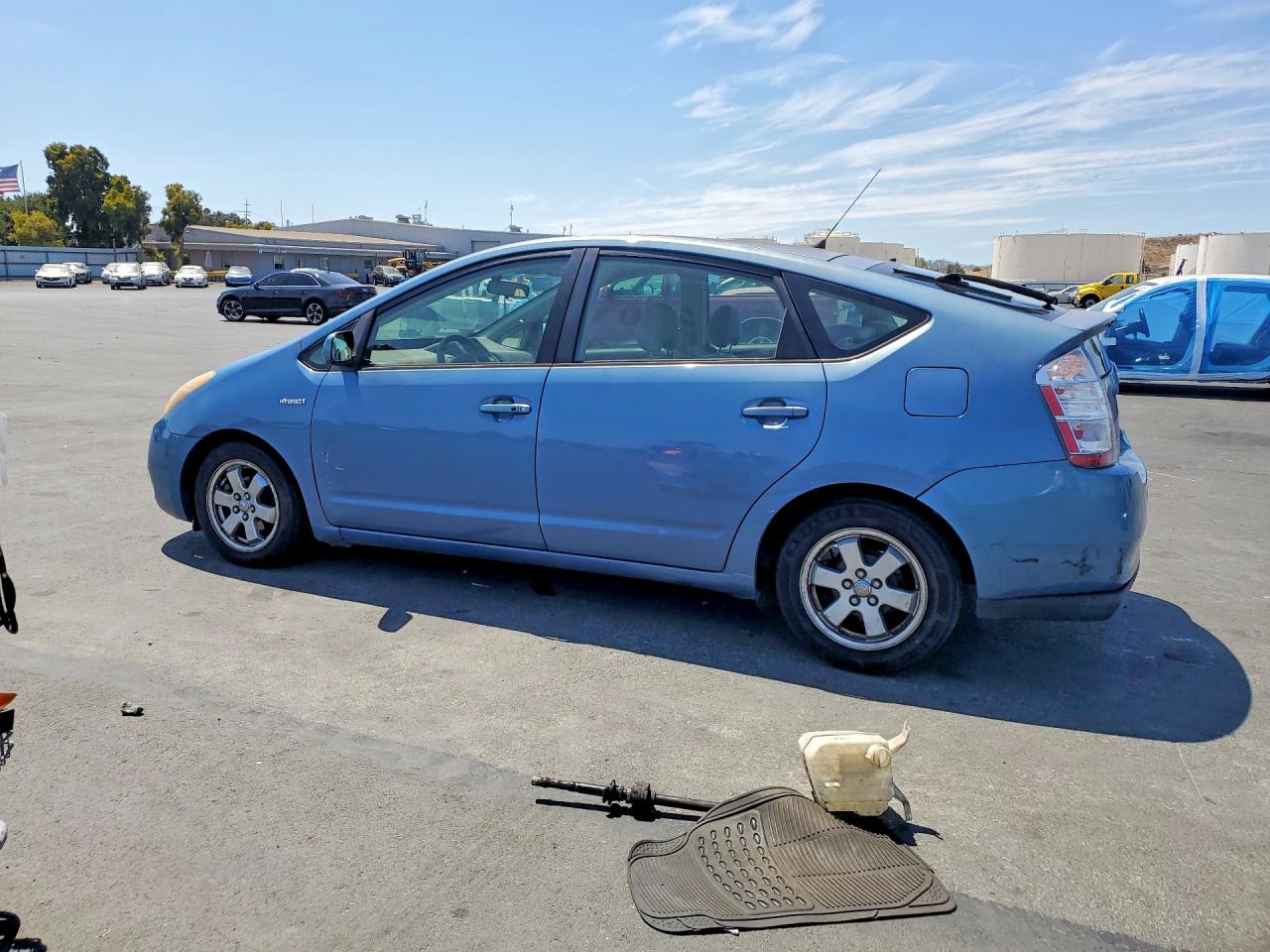 2006 Toyota Prius Base Blue vin: JTDKB20U267070634