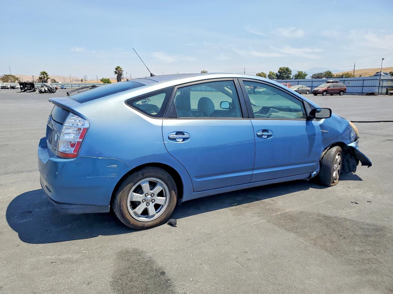 2006 Toyota Prius Base Blue vin: JTDKB20U267070634