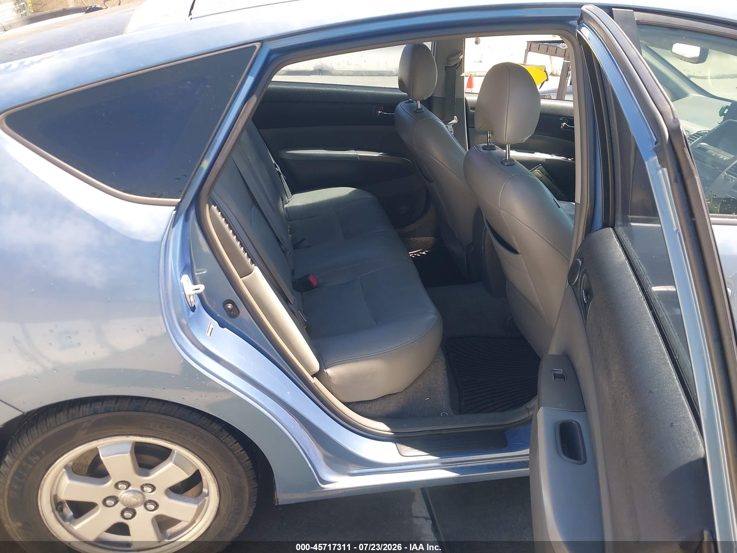 2006 Toyota Prius   Blue vin: JTDKB20U267500128
