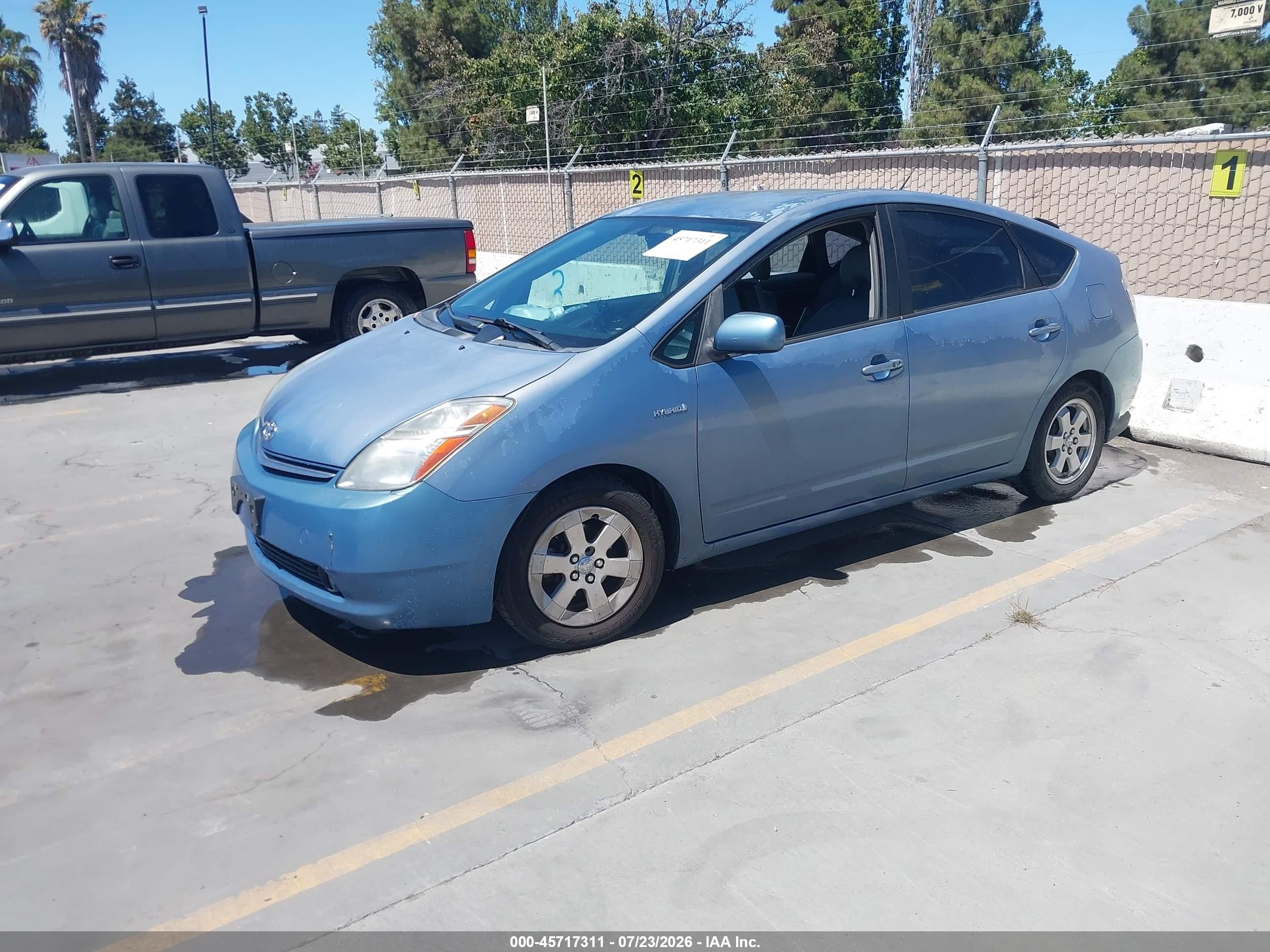 2006 Toyota Prius   Blue vin: JTDKB20U267500128