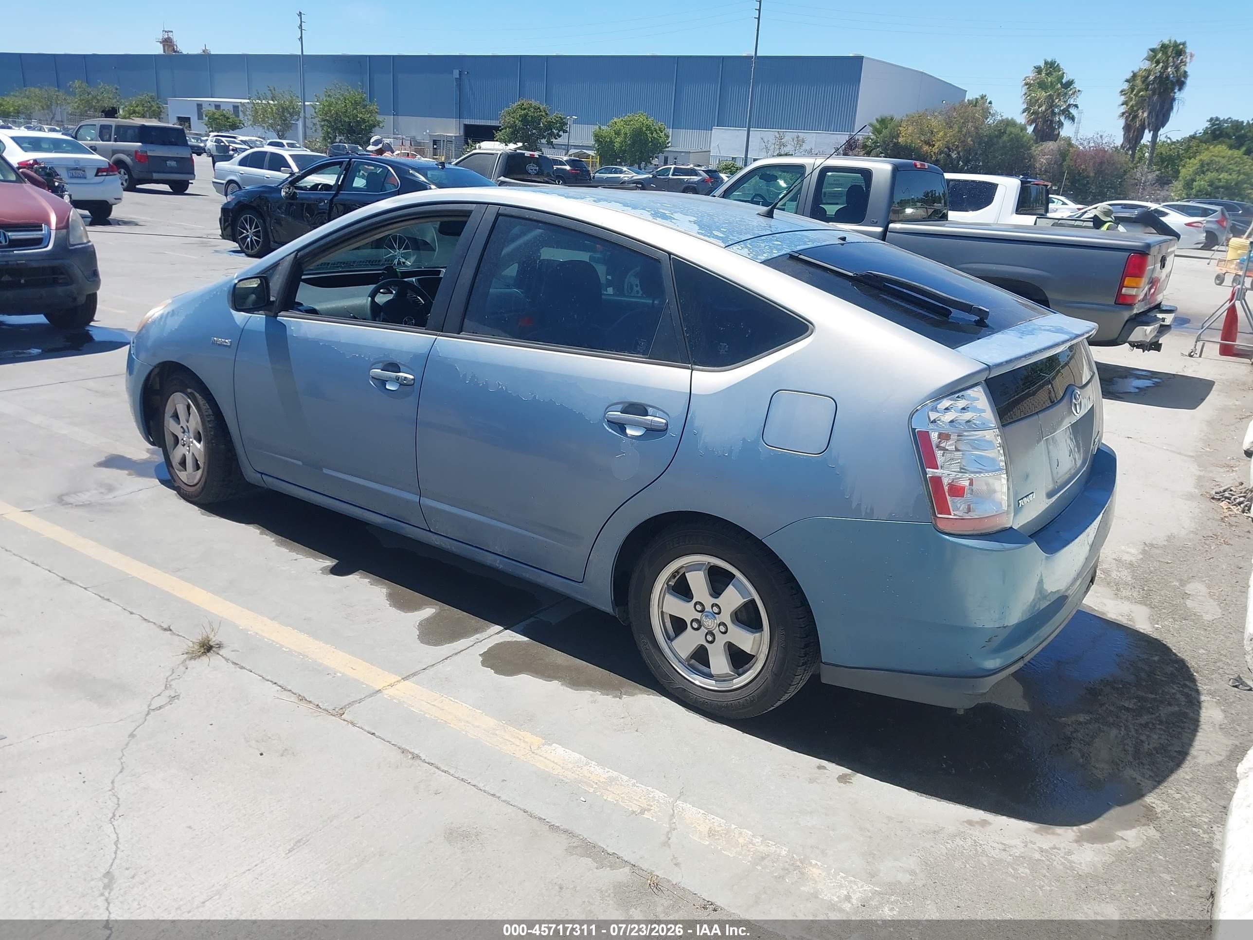 2006 Toyota Prius   Blue vin: JTDKB20U267500128