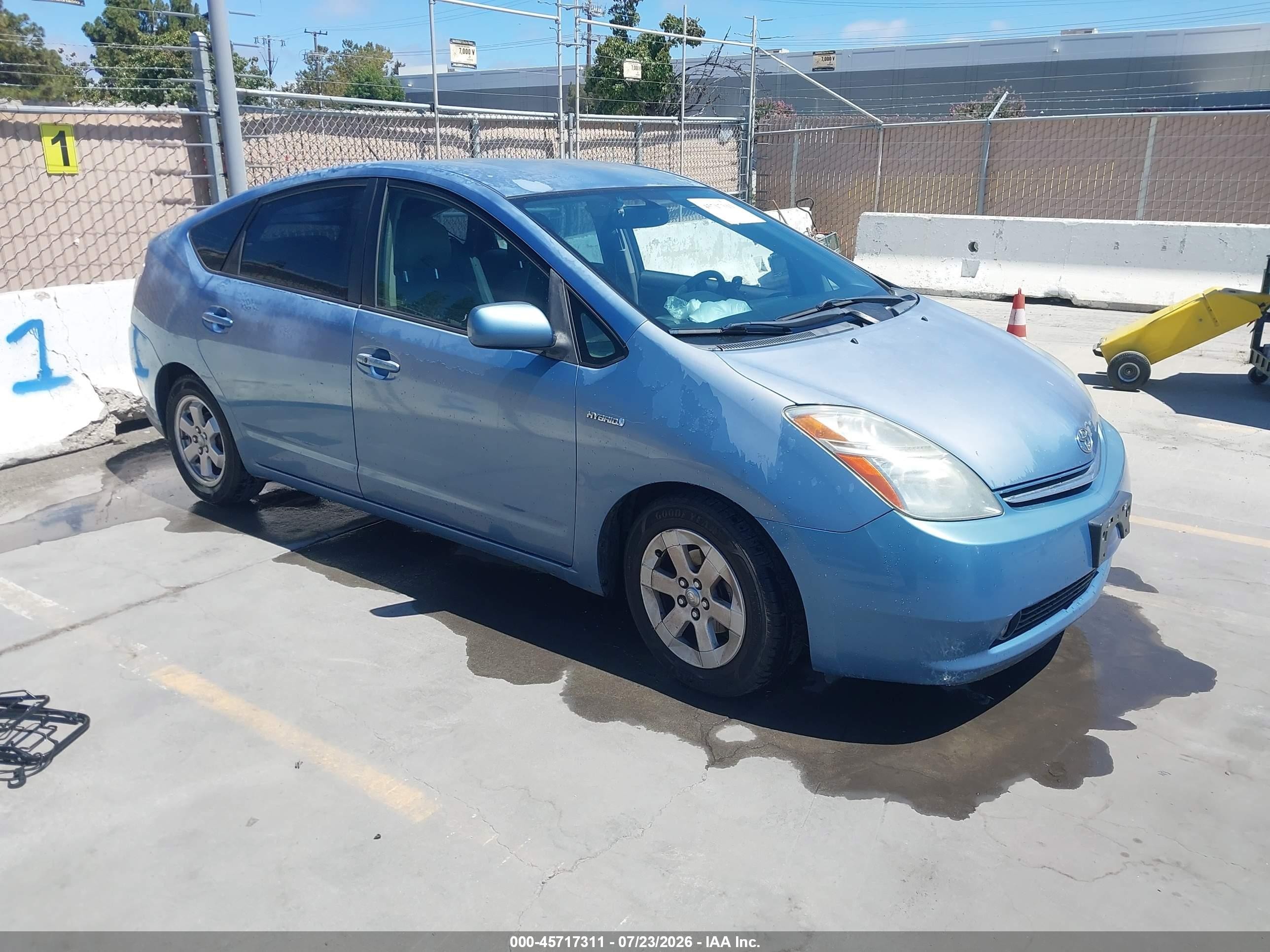 2006 Toyota Prius   Blue vin: JTDKB20U267500128