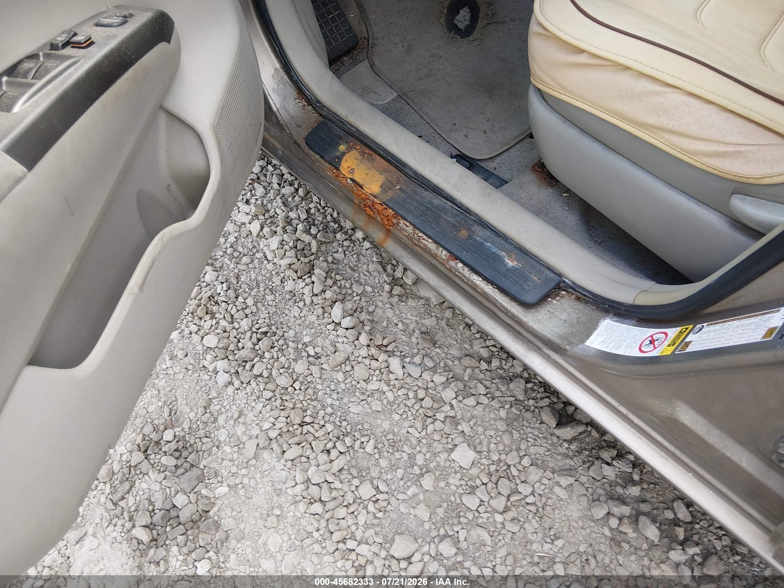 2007 Toyota Prius   Gold vin: JTDKB20U273205507