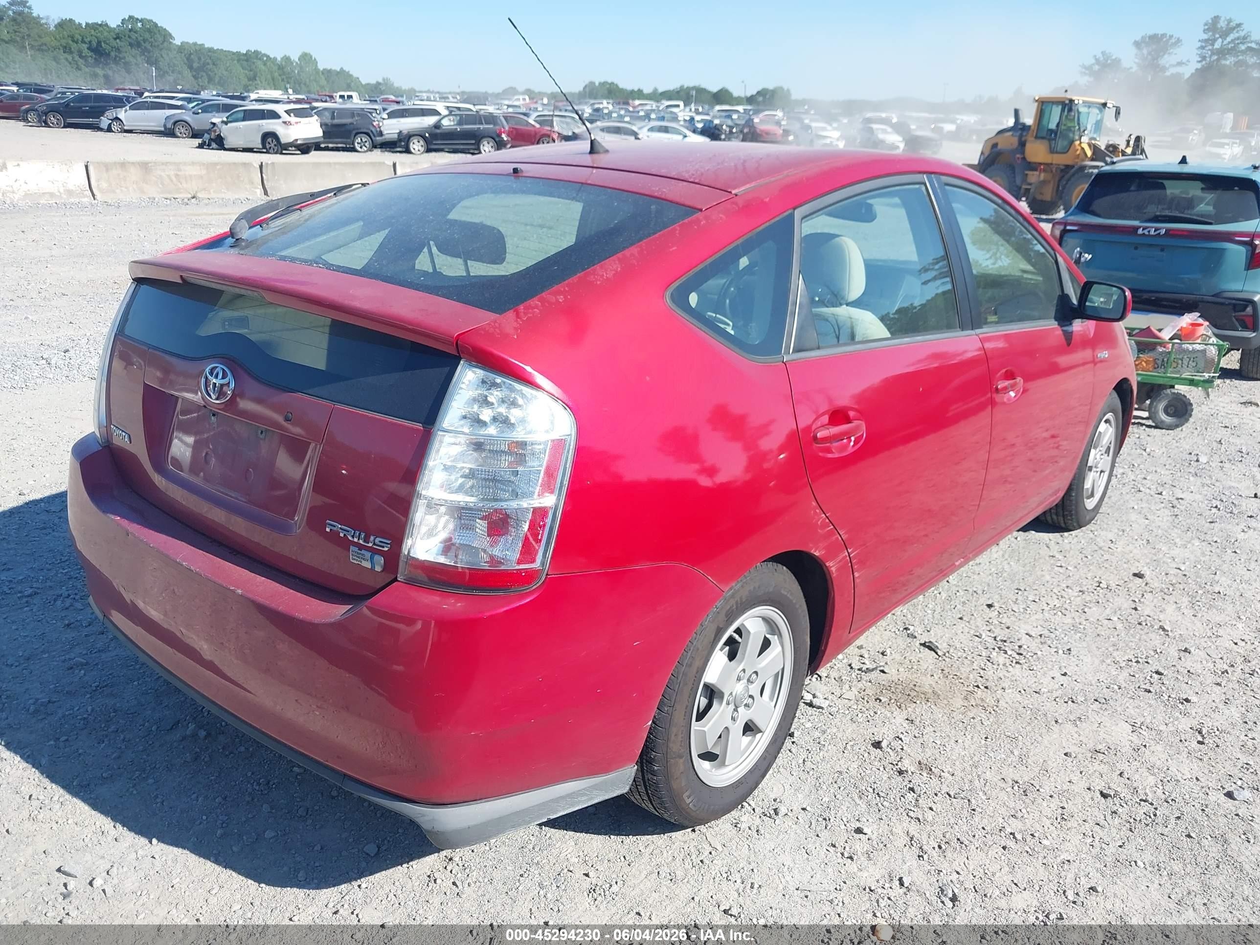 2007 Toyota Prius   Red vin: JTDKB20U273217012