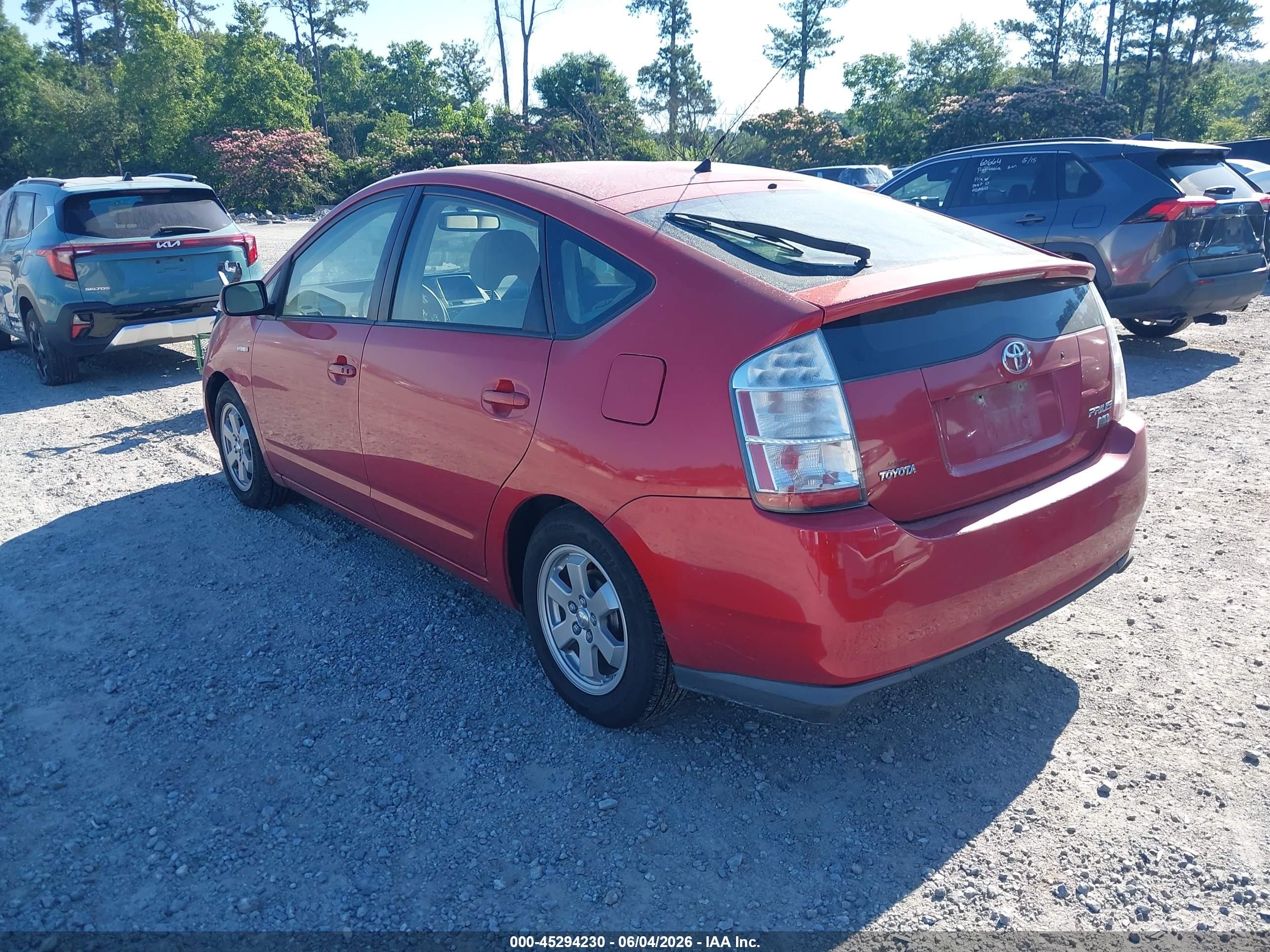 2007 Toyota Prius   Red vin: JTDKB20U273217012
