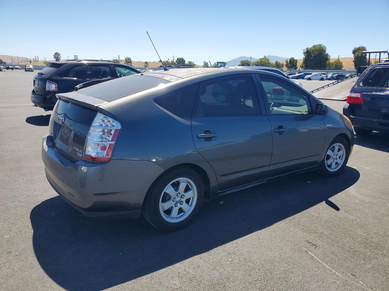 2007 Toyota Prius Base Gray vin: JTDKB20U273243710