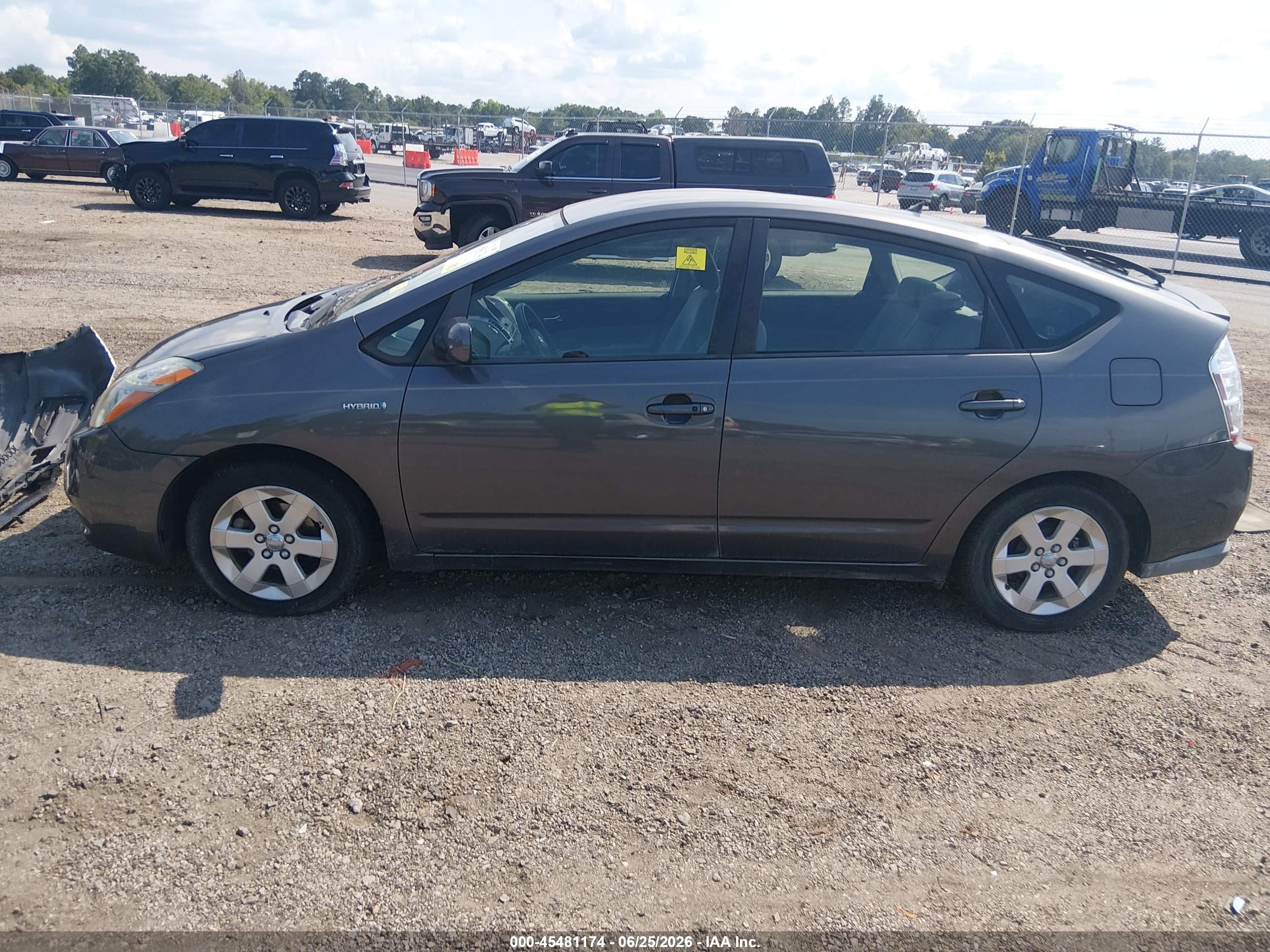 2007 Toyota Prius   Black vin: JTDKB20U273249023