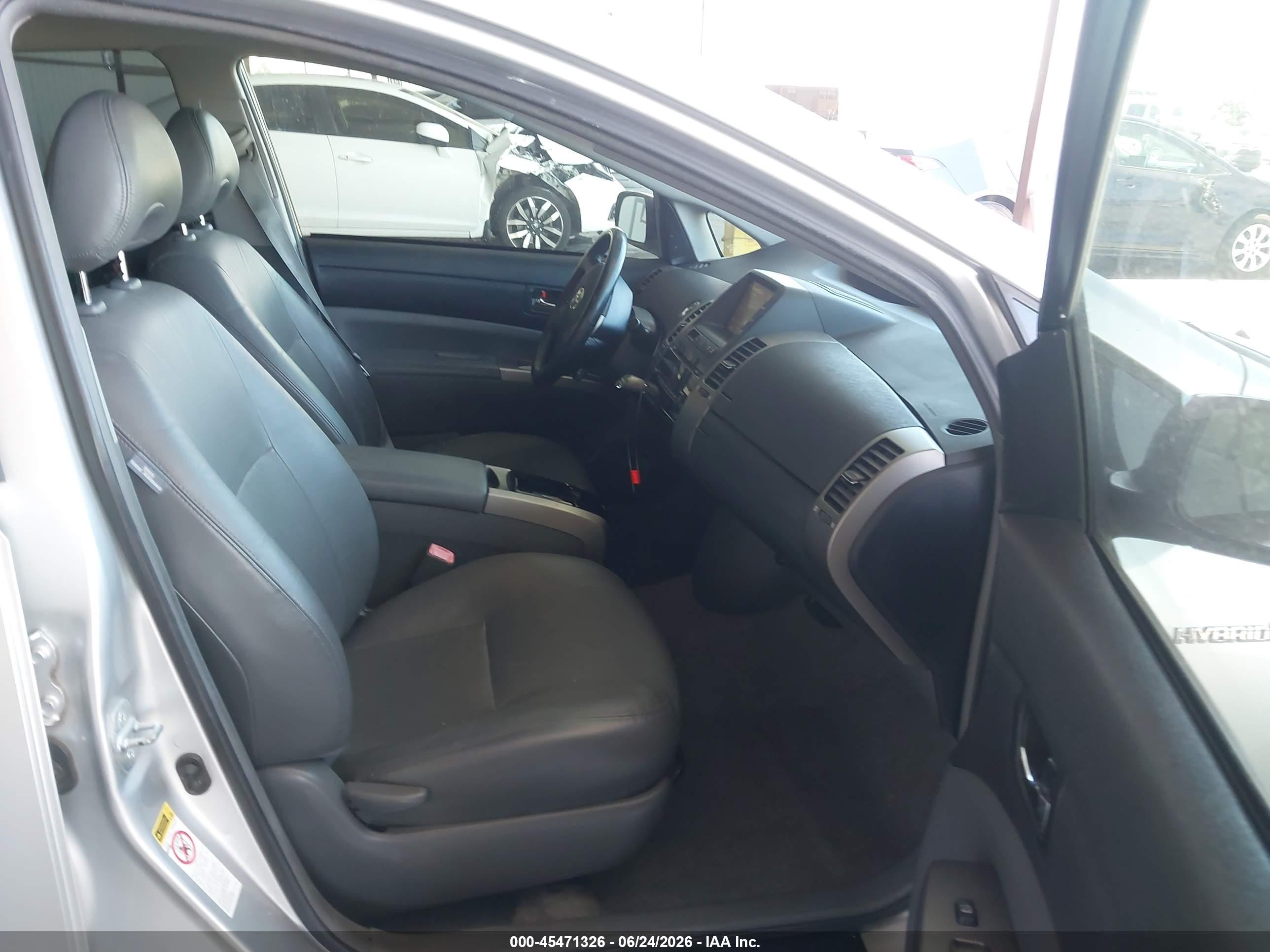 2007 Toyota Prius   Серебряный vin: JTDKB20U273255050