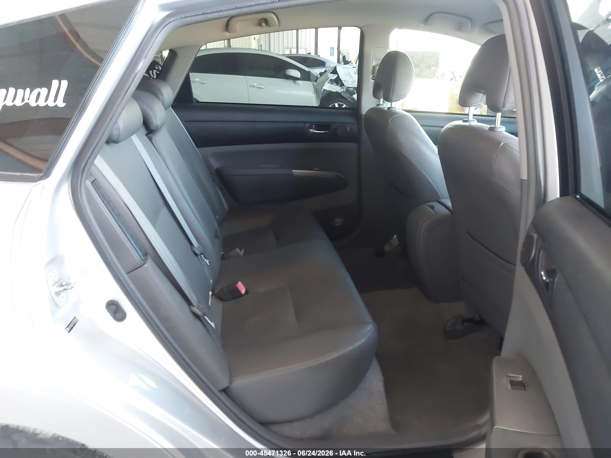 2007 Toyota Prius   Серебряный vin: JTDKB20U273255050