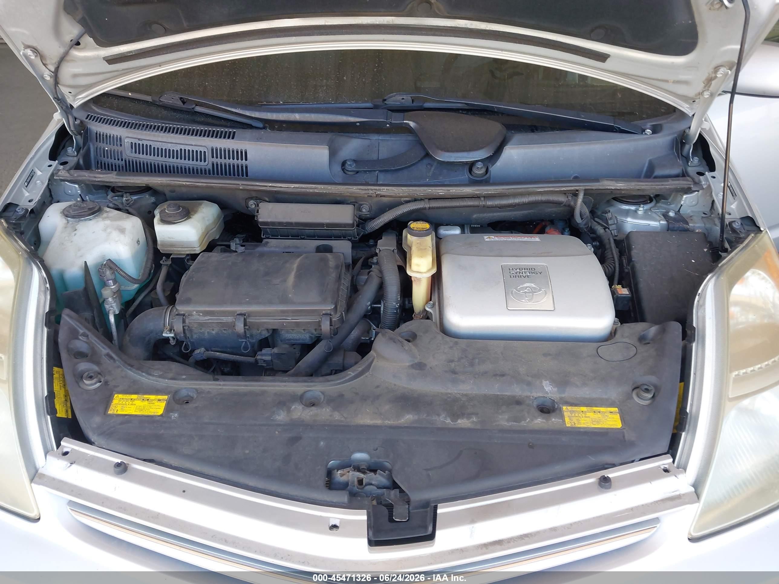 2007 Toyota Prius   Серебряный vin: JTDKB20U273255050