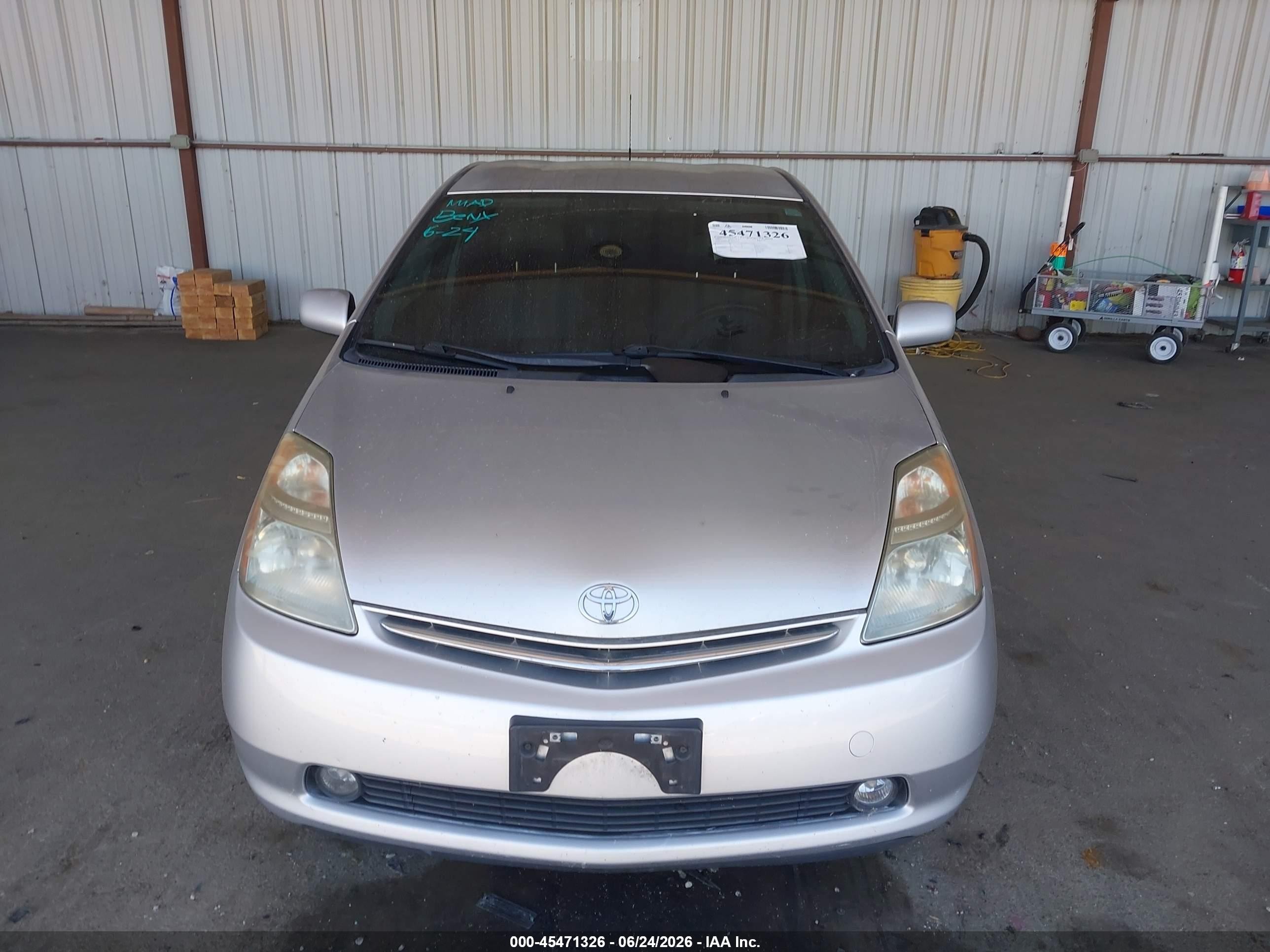 2007 Toyota Prius   Серебряный vin: JTDKB20U273255050