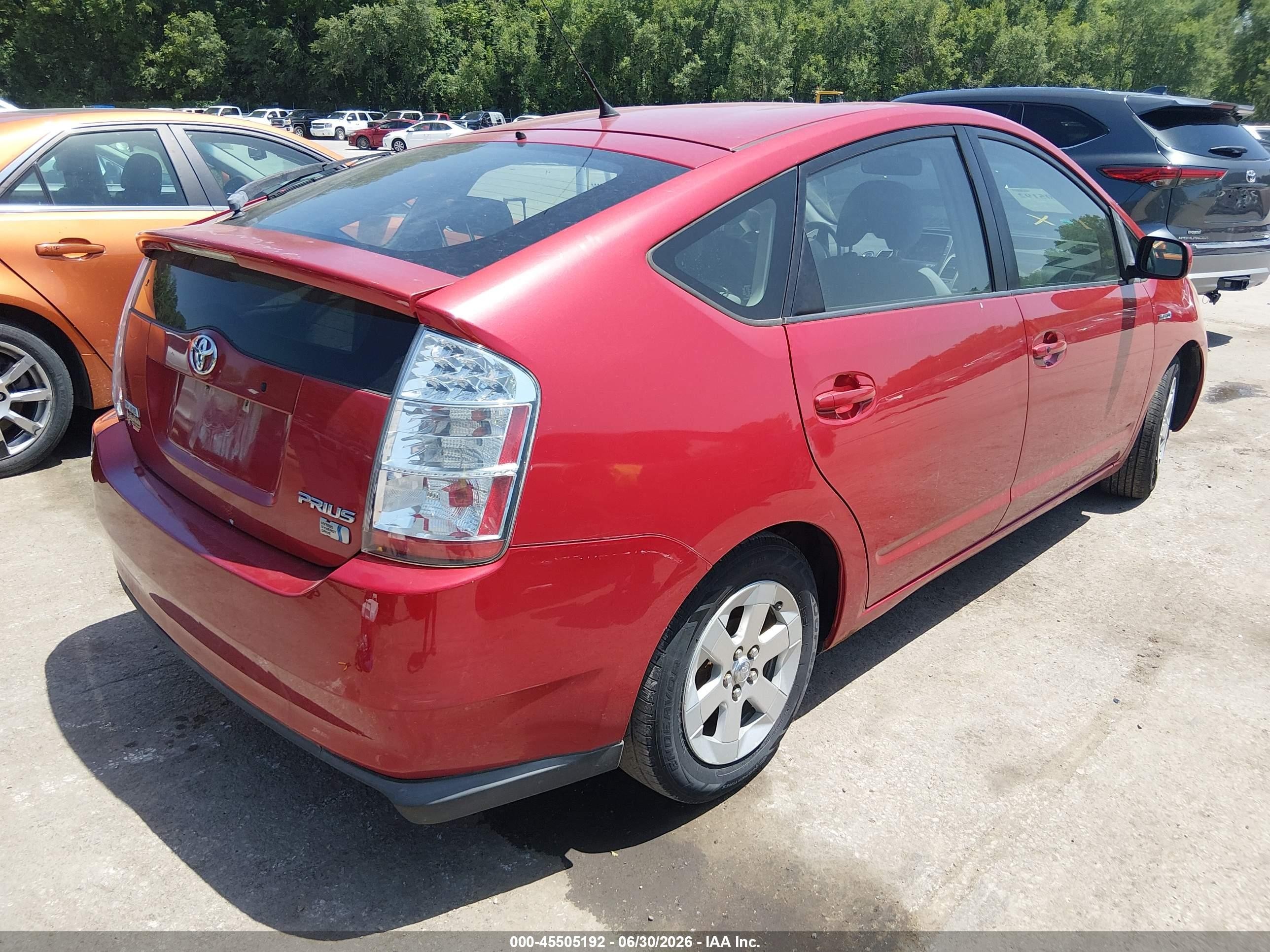 2007 Toyota Prius   Red vin: JTDKB20U273257638