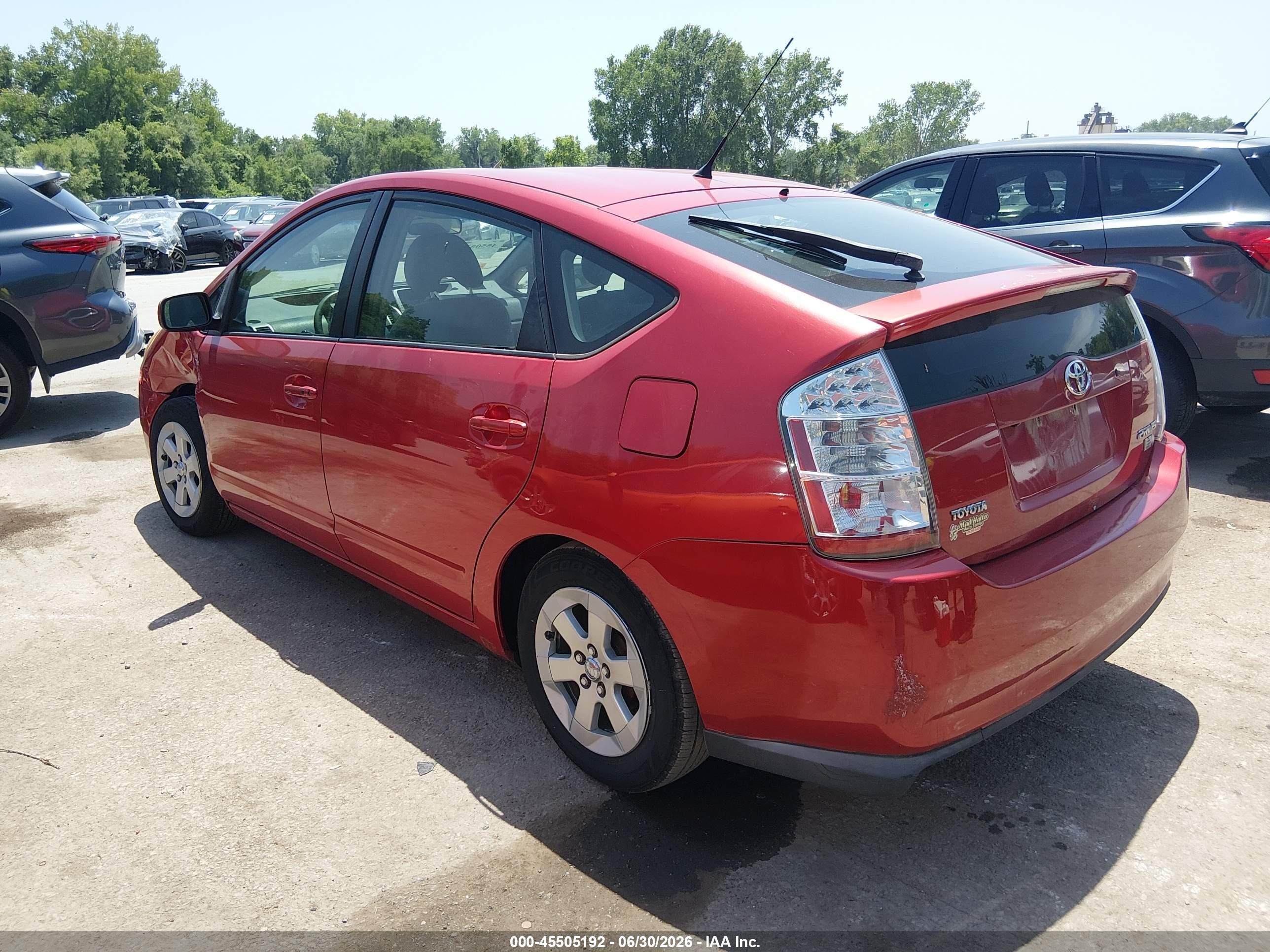 2007 Toyota Prius   Red vin: JTDKB20U273257638