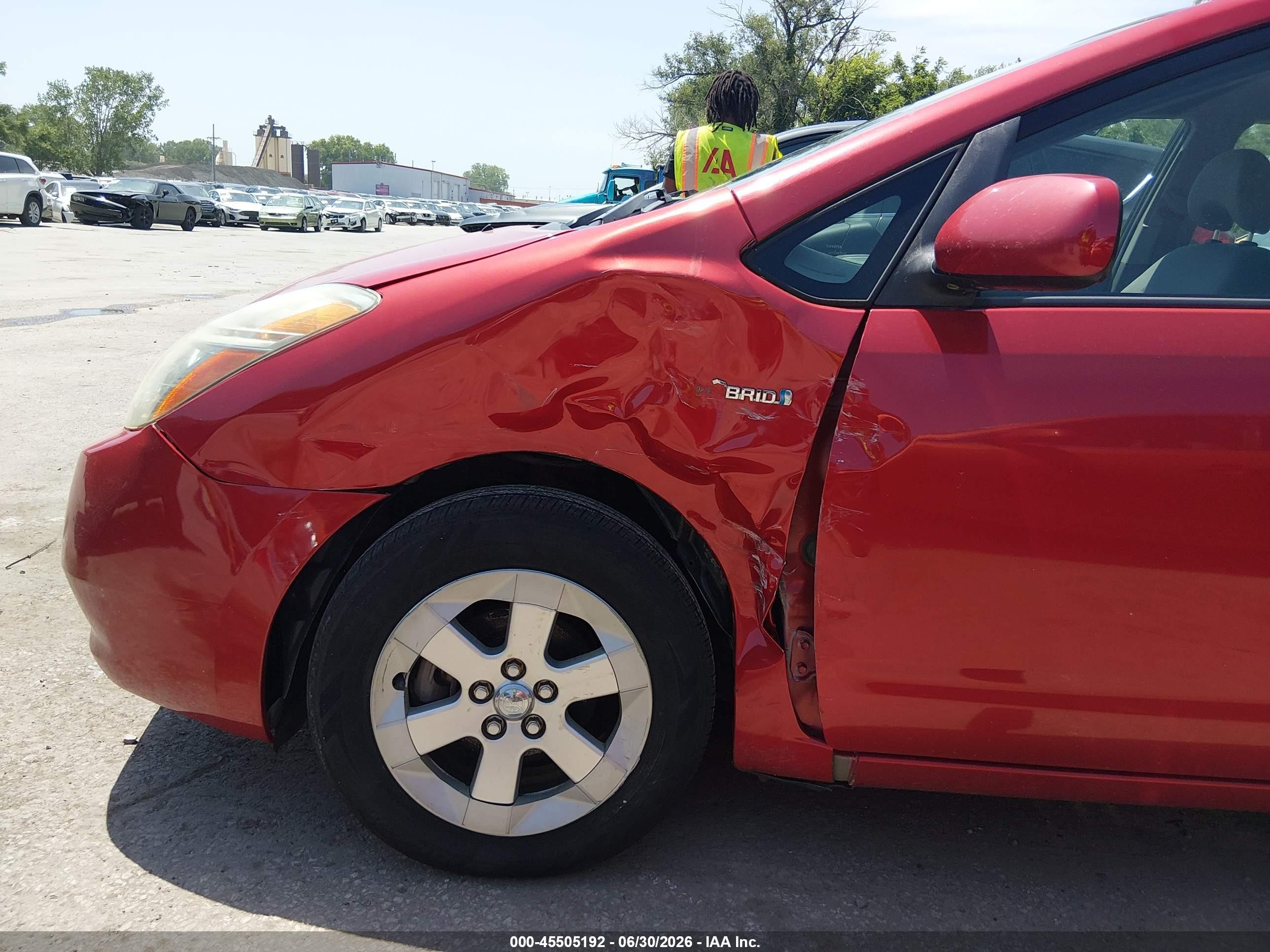 2007 Toyota Prius   Red vin: JTDKB20U273257638