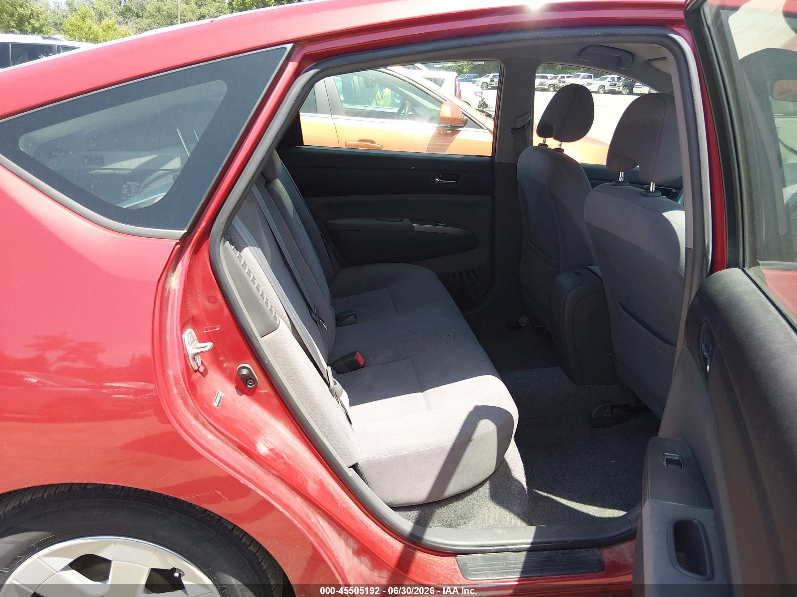 2007 Toyota Prius   Red vin: JTDKB20U273257638
