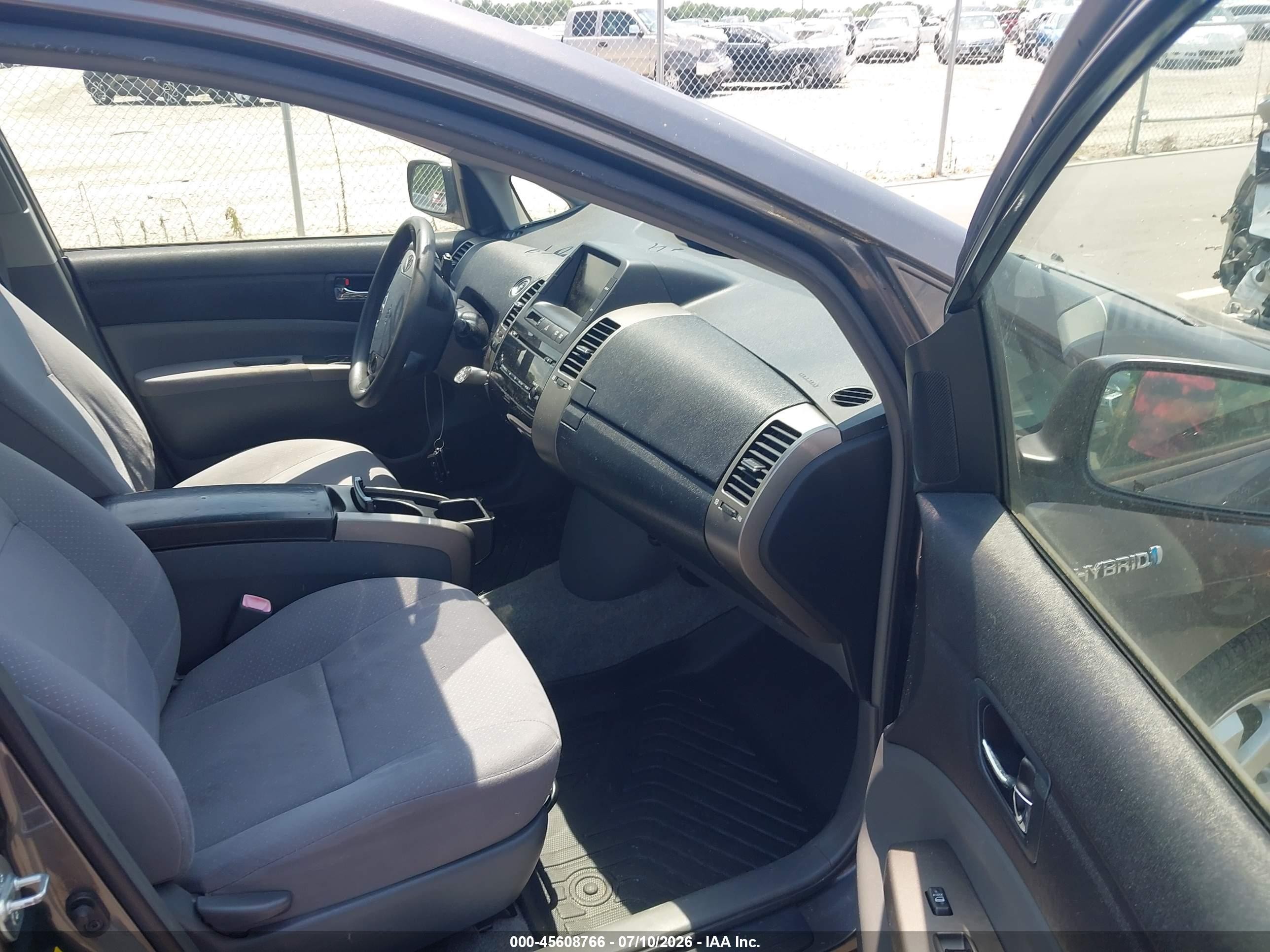 2007 Toyota Prius   Серый vin: JTDKB20U273271264