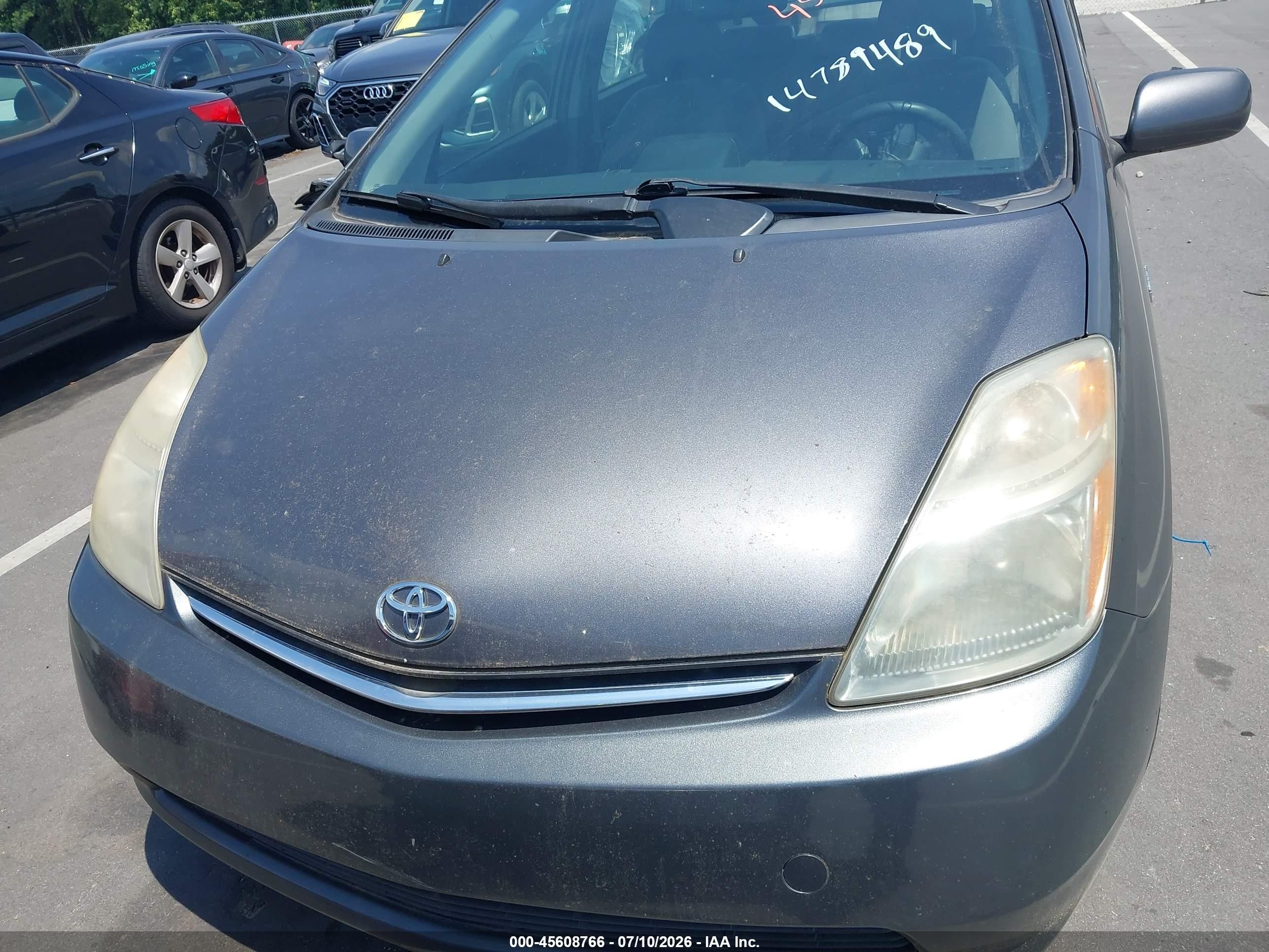 2007 Toyota Prius   Серый vin: JTDKB20U273271264