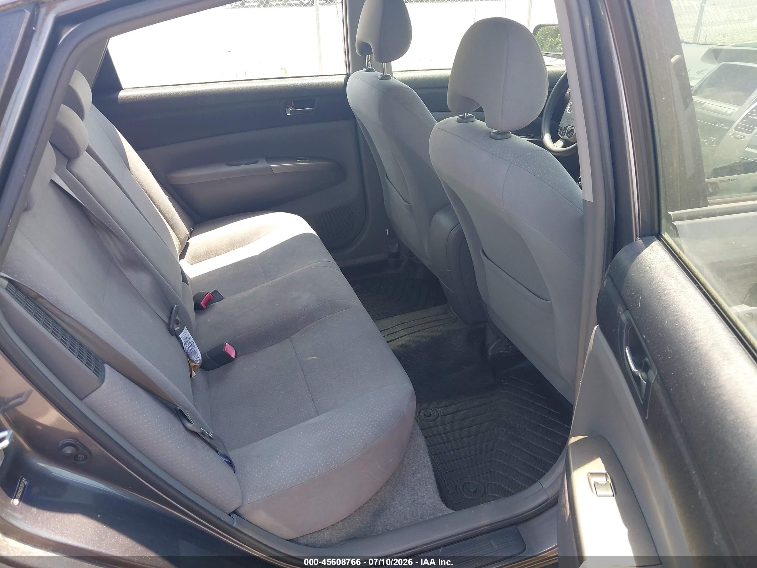 2007 Toyota Prius   Серый vin: JTDKB20U273271264