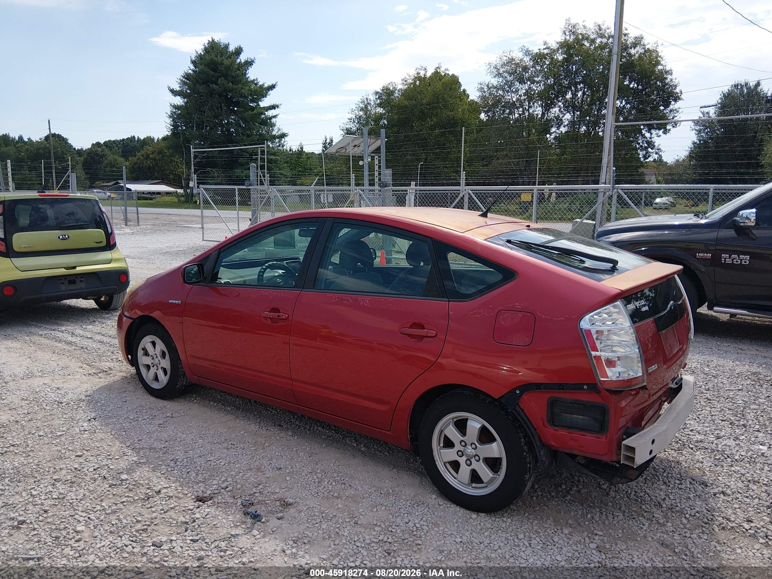 2007 Toyota Prius   Red vin: JTDKB20U273272852