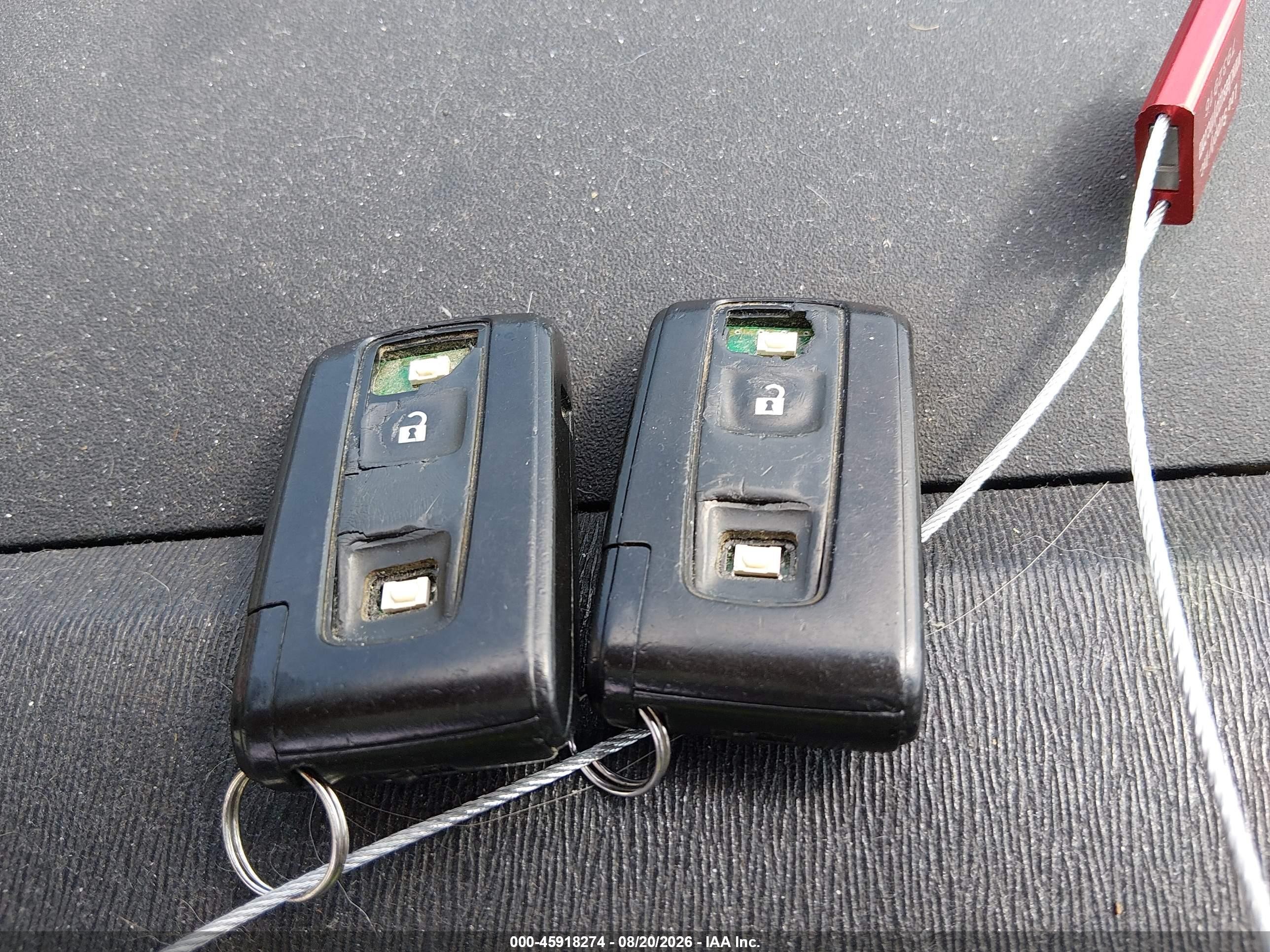 2007 Toyota Prius   Red vin: JTDKB20U273272852