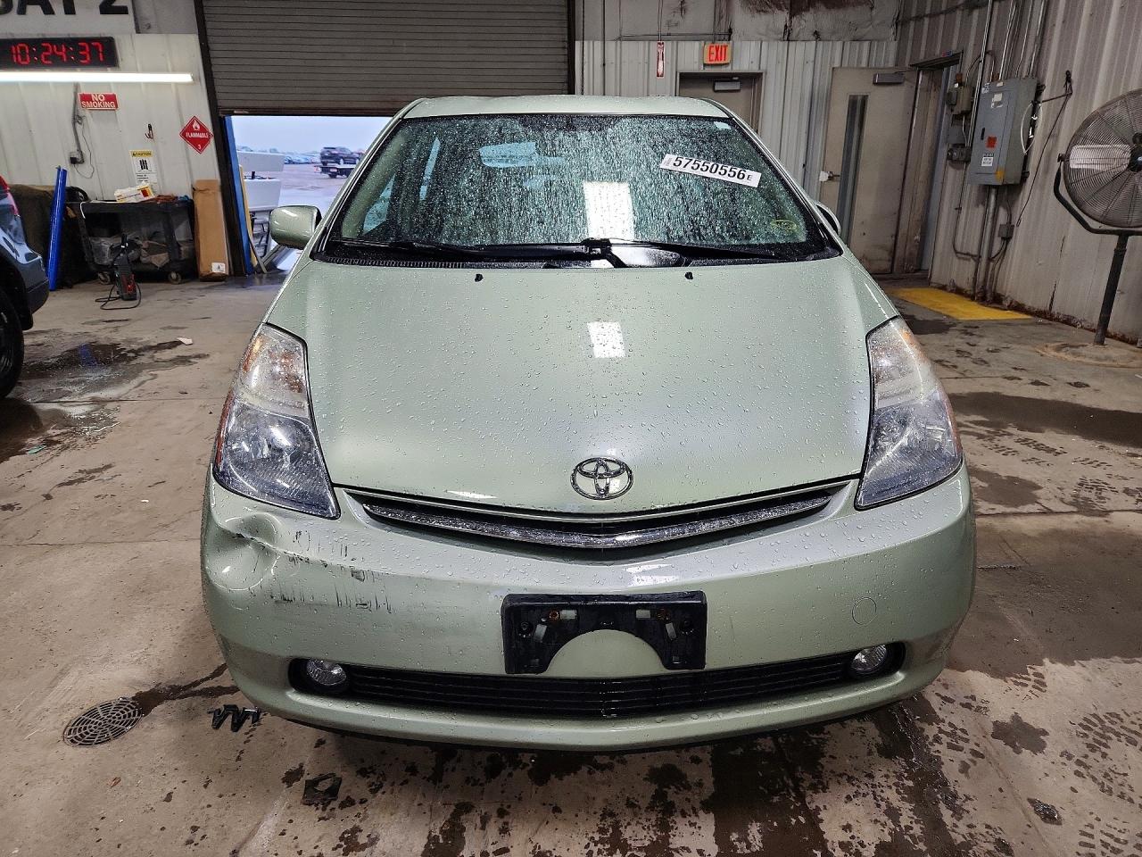 2007 Toyota Prius Base Green vin: JTDKB20U273274925
