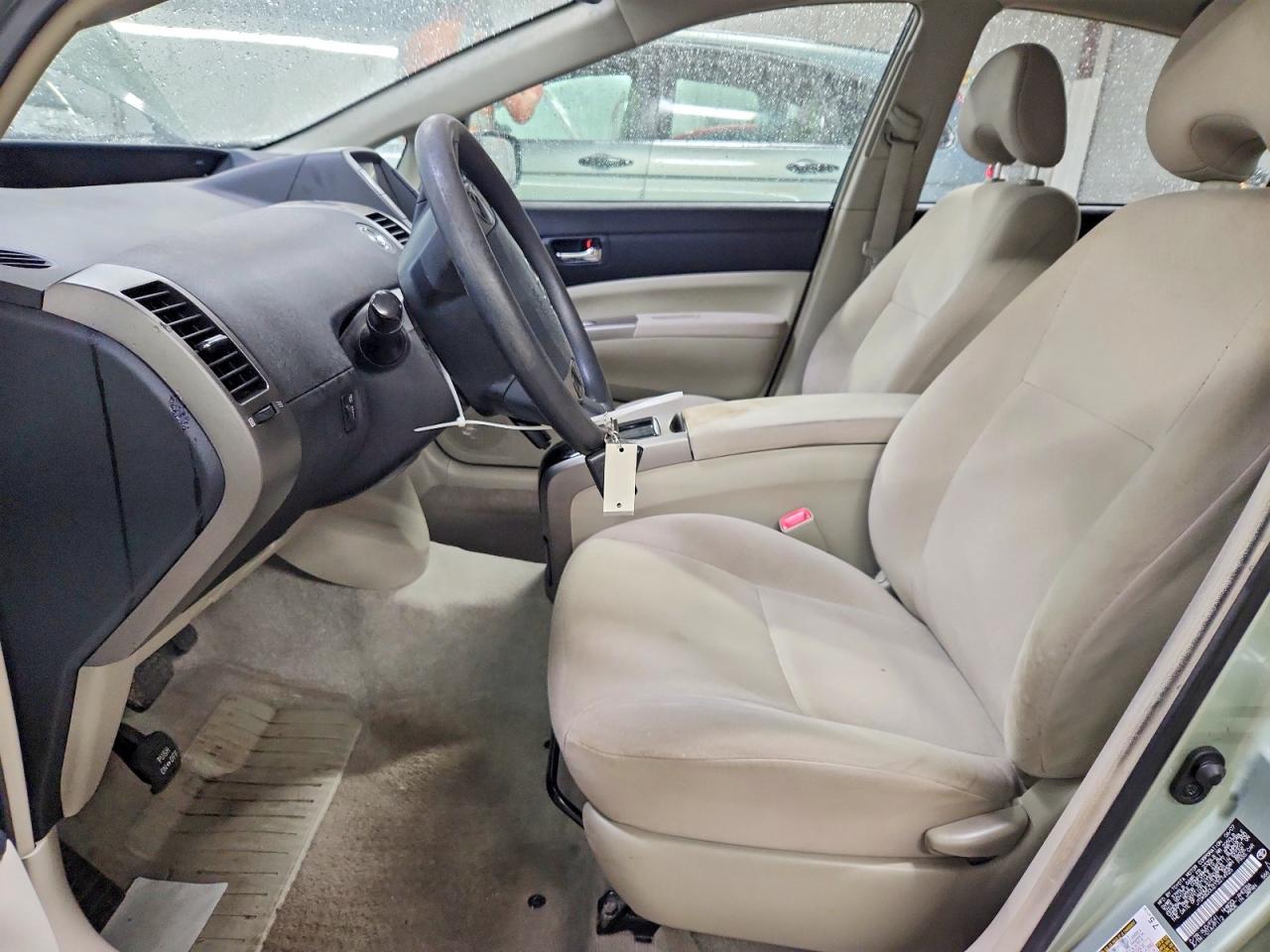 2007 Toyota Prius Base Green vin: JTDKB20U273274925