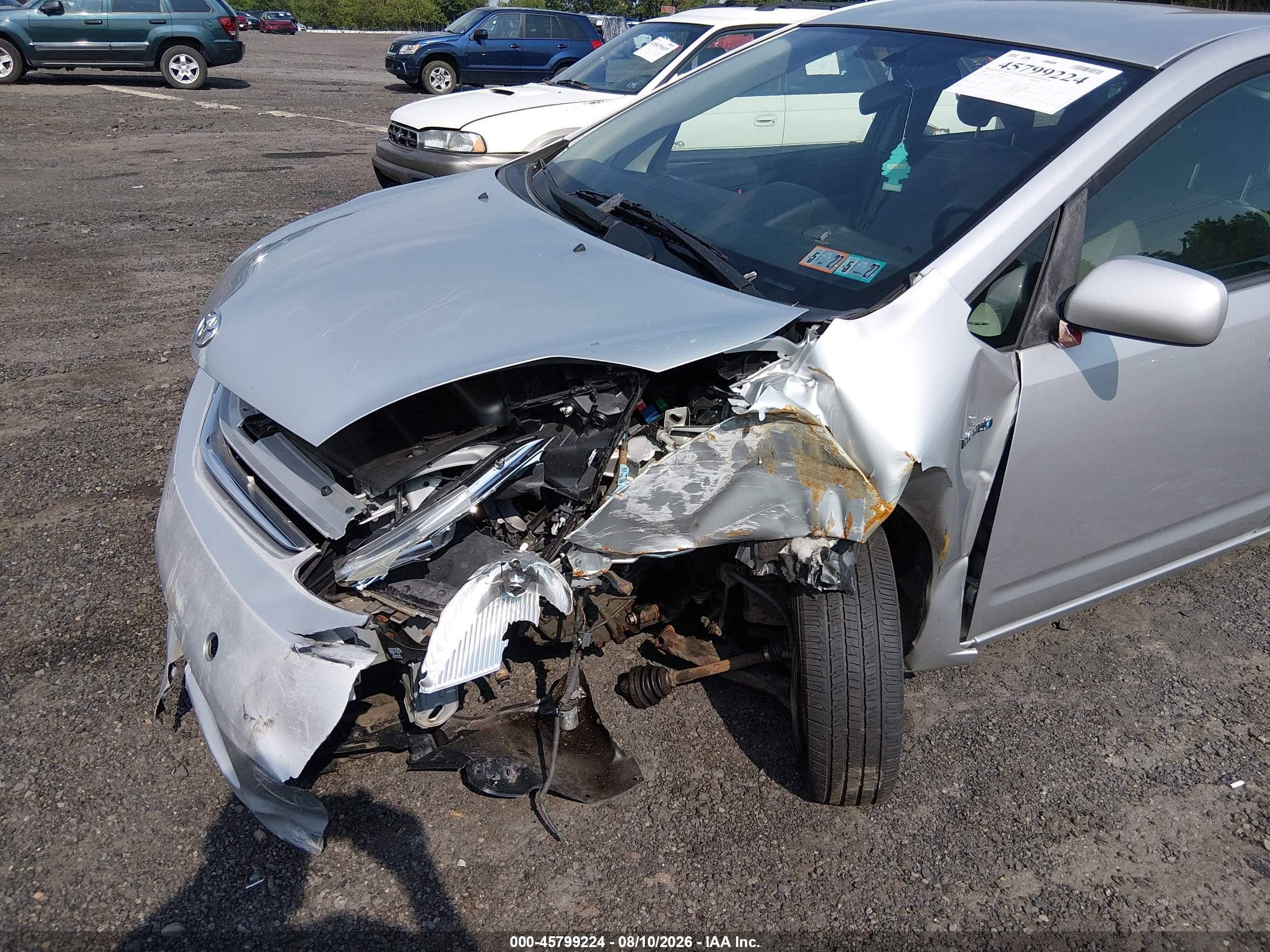 2007 Toyota Prius   Silver vin: JTDKB20U277089847