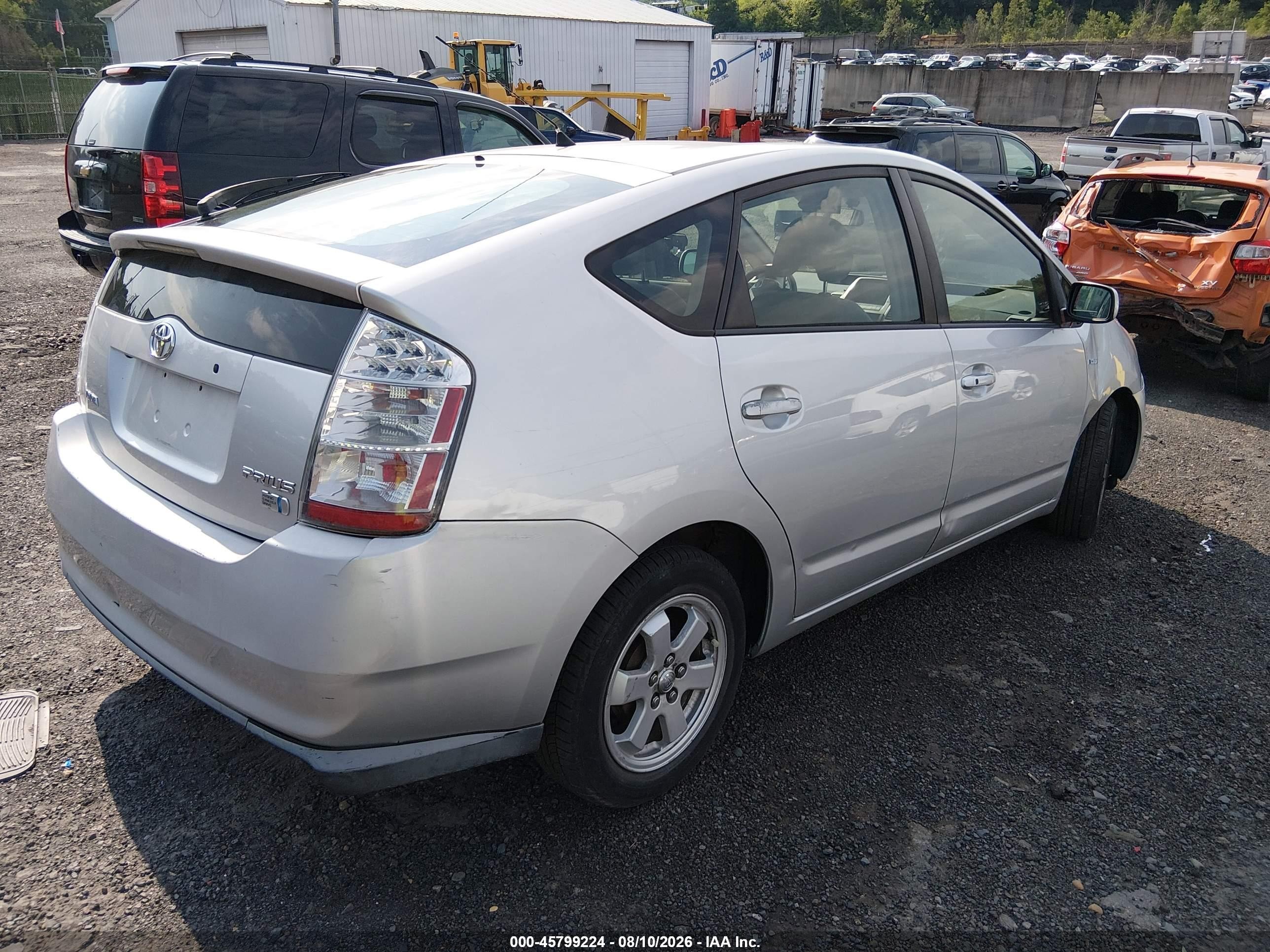 2007 Toyota Prius   Silver vin: JTDKB20U277089847
