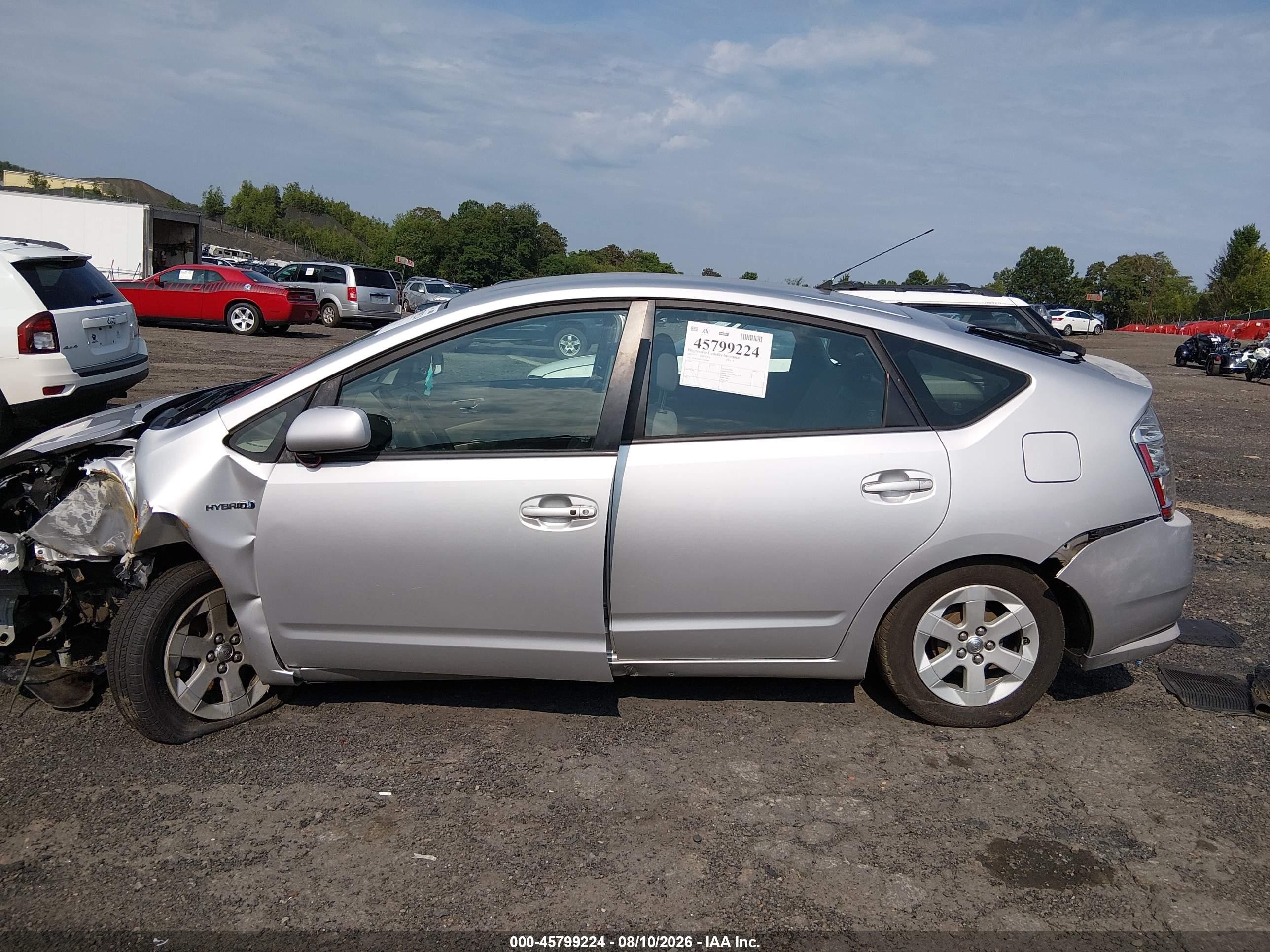 2007 Toyota Prius   Silver vin: JTDKB20U277089847