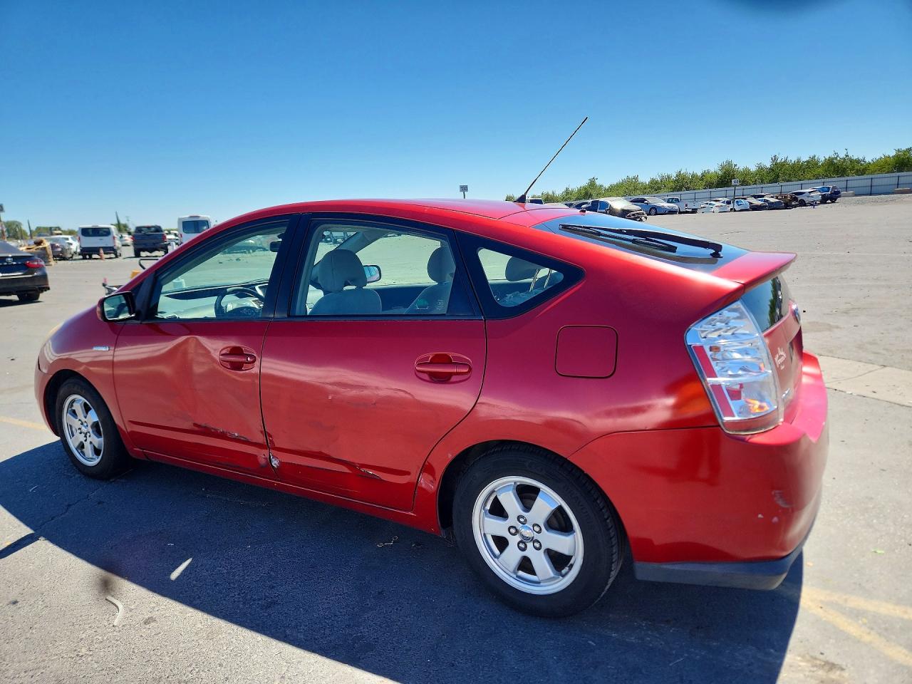 2007 Toyota Prius Base Red vin: JTDKB20U277549279