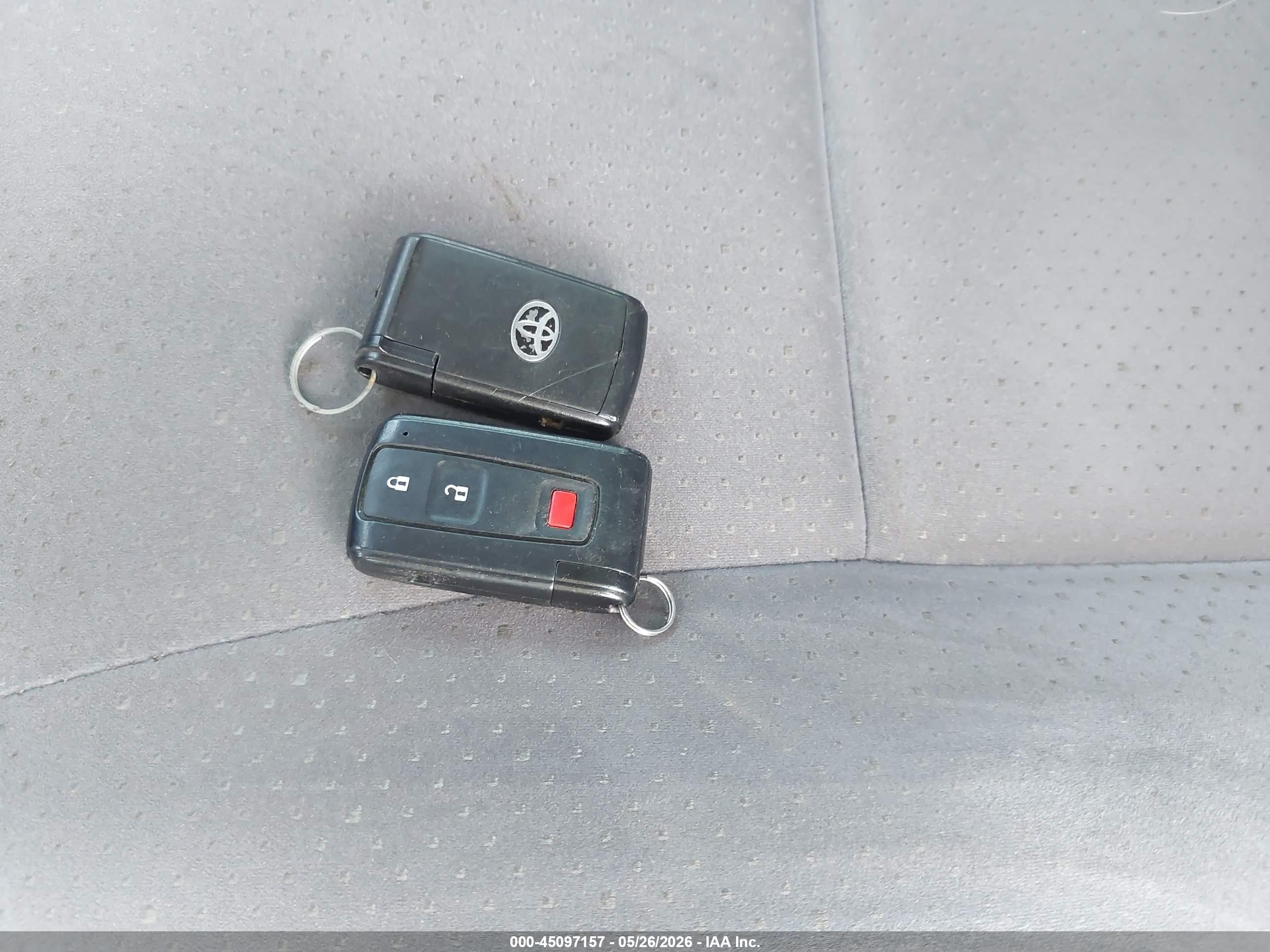2007 Toyota Prius   Black vin: JTDKB20U277554384