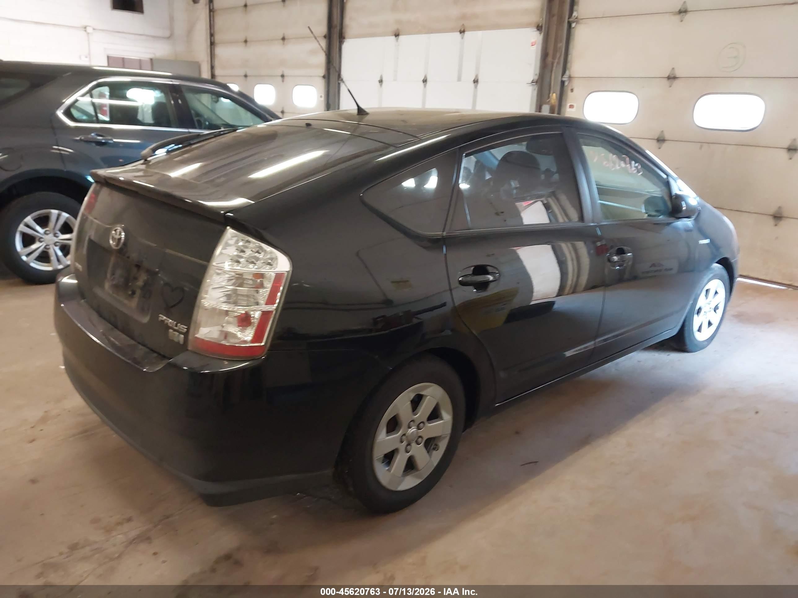 2007 Toyota Prius   Black vin: JTDKB20U277618424