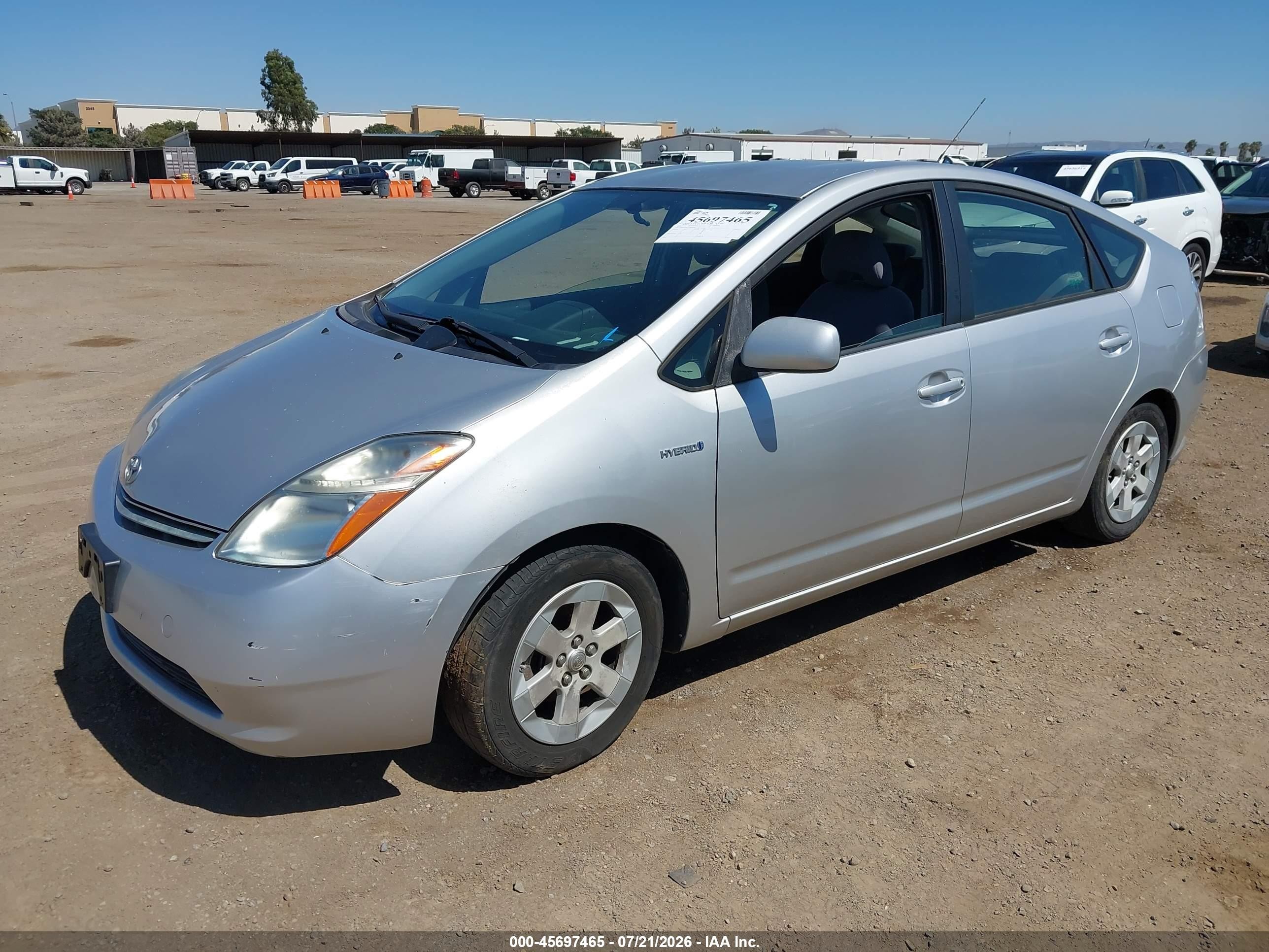 2007 Toyota Prius   Silver vin: JTDKB20U277620240