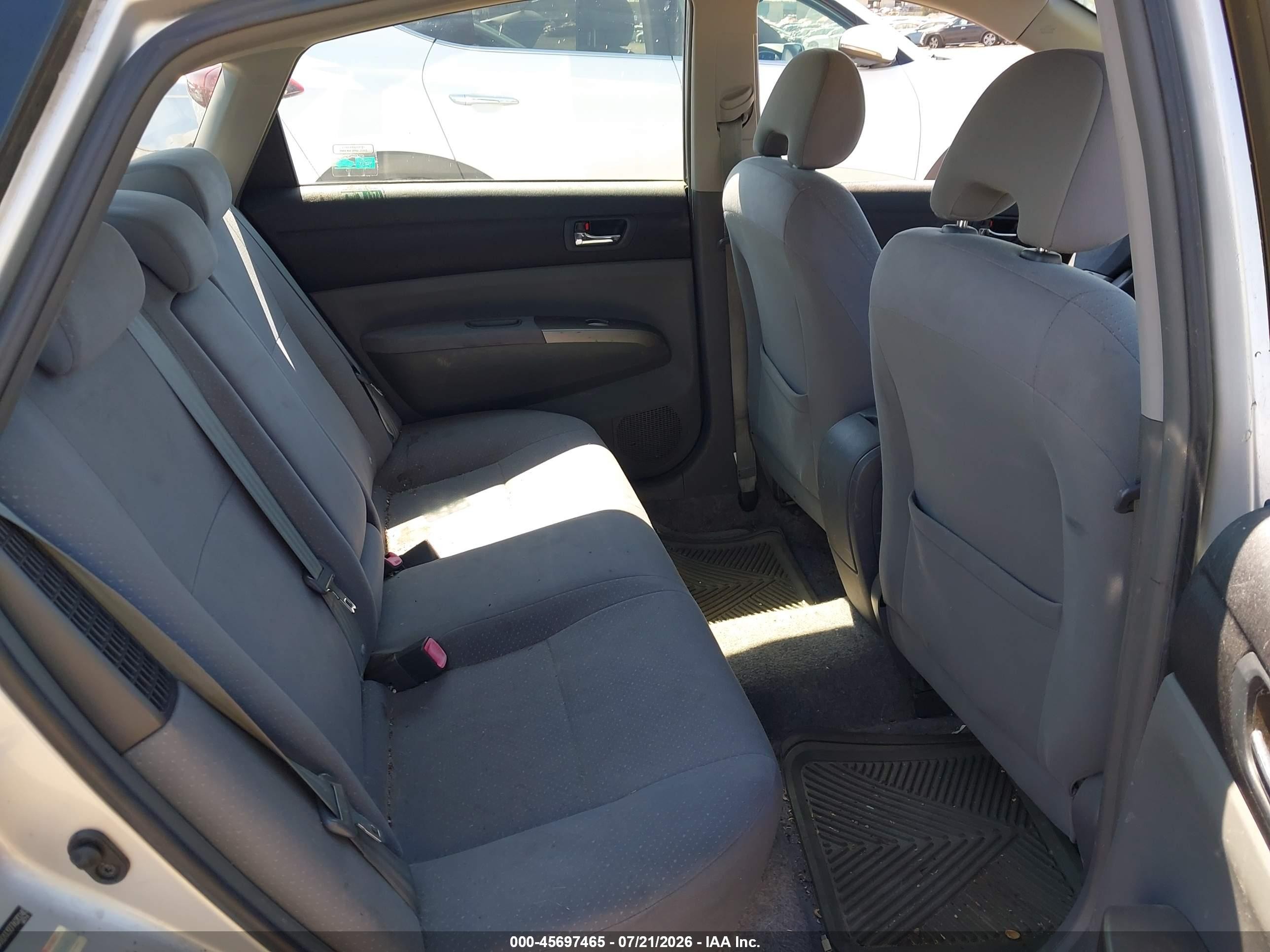 2007 Toyota Prius   Silver vin: JTDKB20U277620240