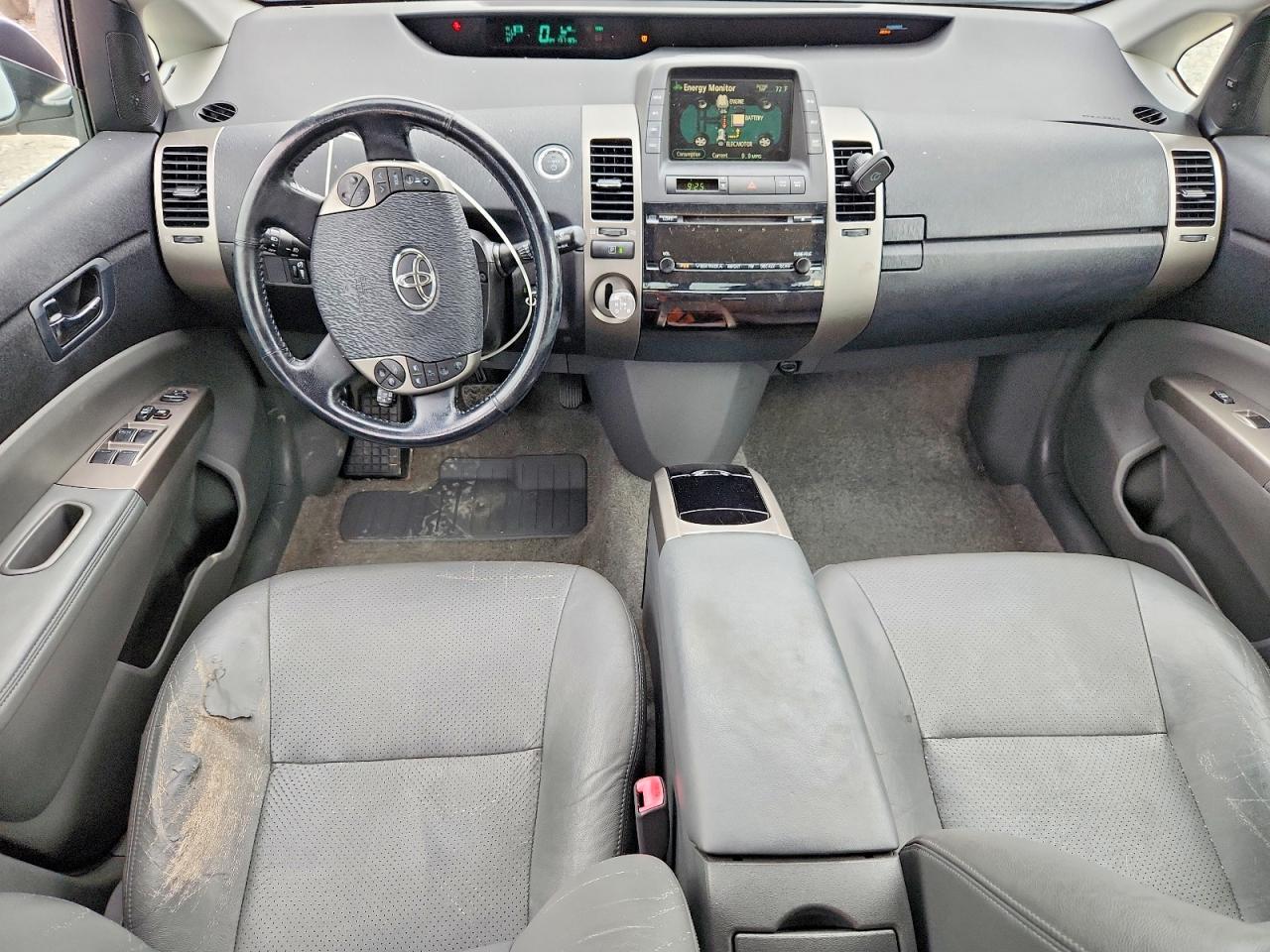 2007 Toyota Prius Base Silver vin: JTDKB20U277633103