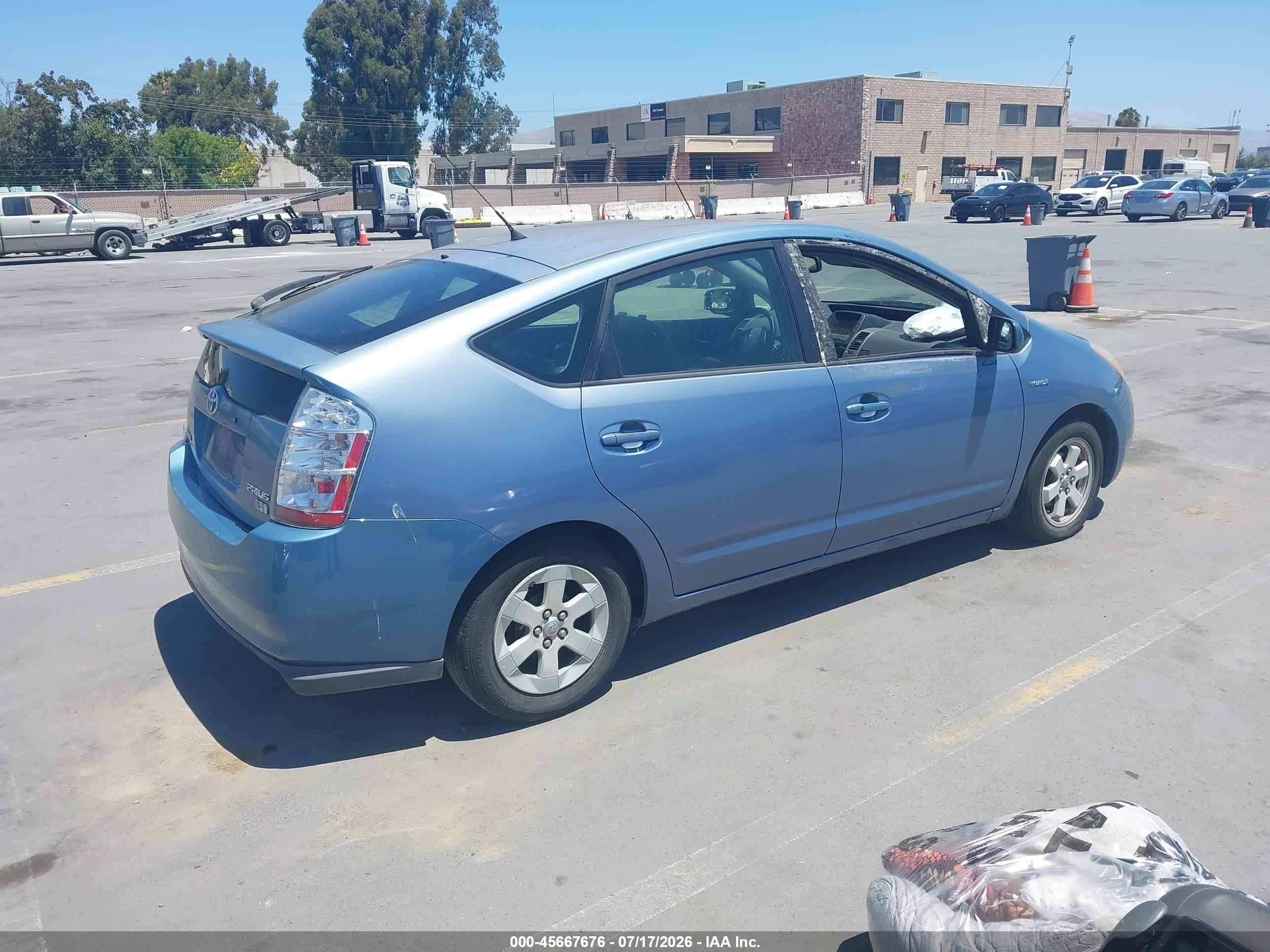 2007 Toyota Prius   Blue vin: JTDKB20U277633957