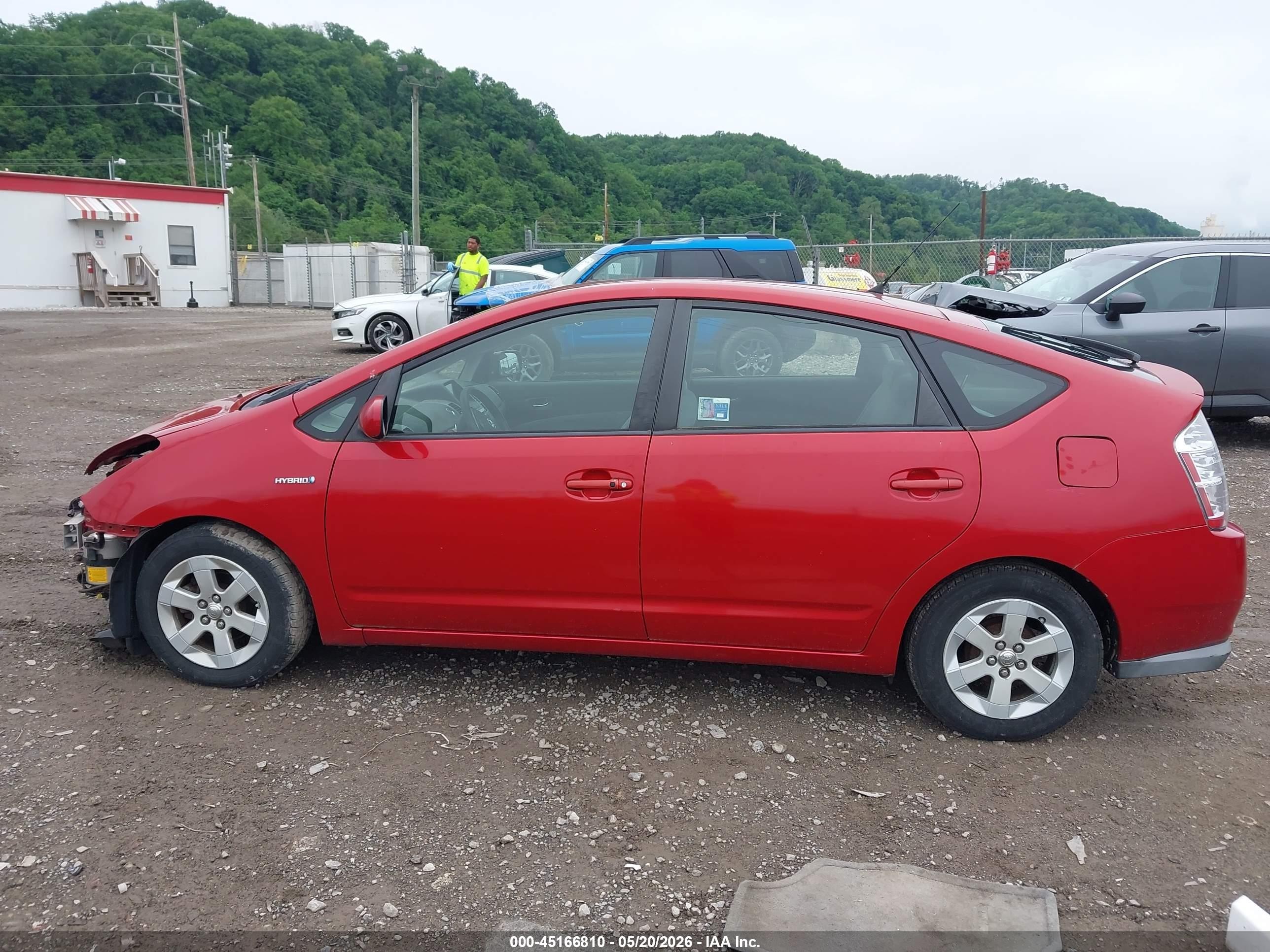 2007 Toyota Prius Red vin: JTDKB20U277662262