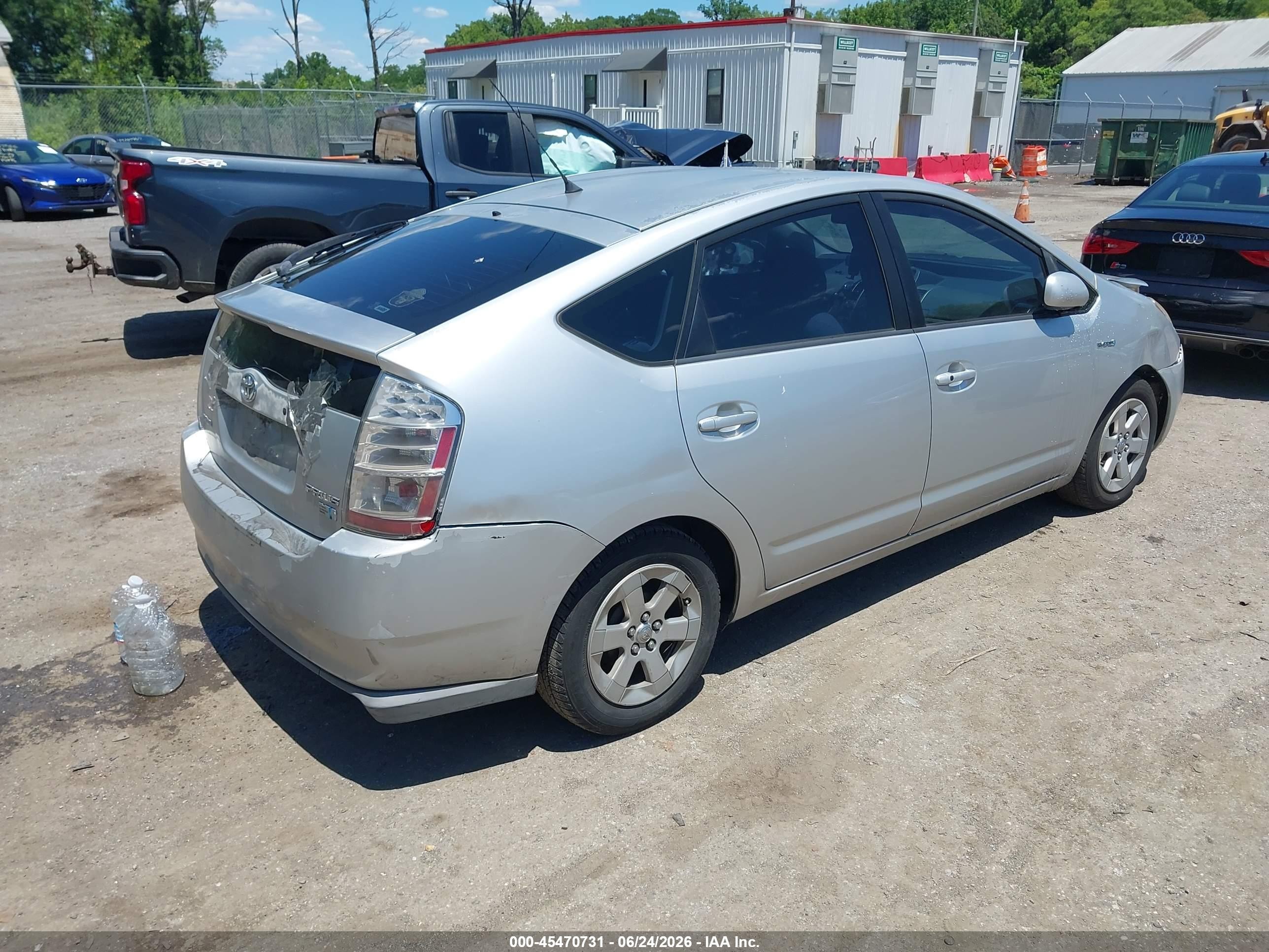 2007 Toyota Prius   Silver vin: JTDKB20U277664853