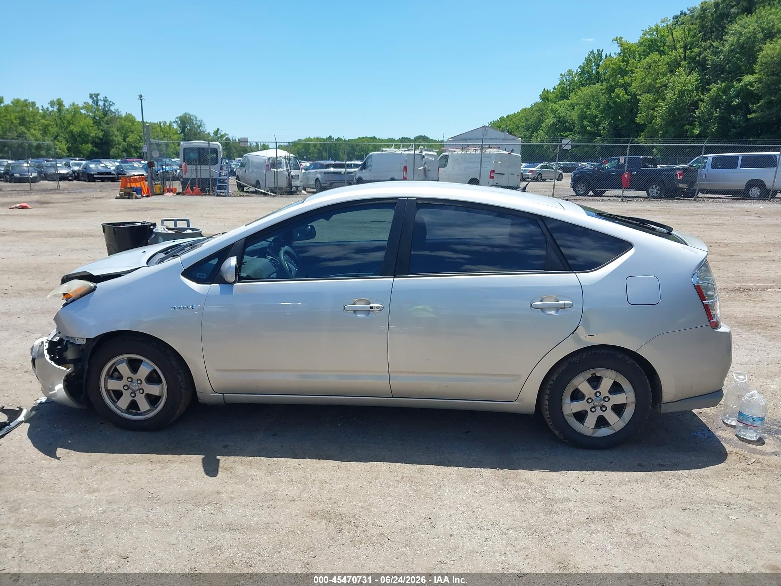 2007 Toyota Prius   Silver vin: JTDKB20U277664853