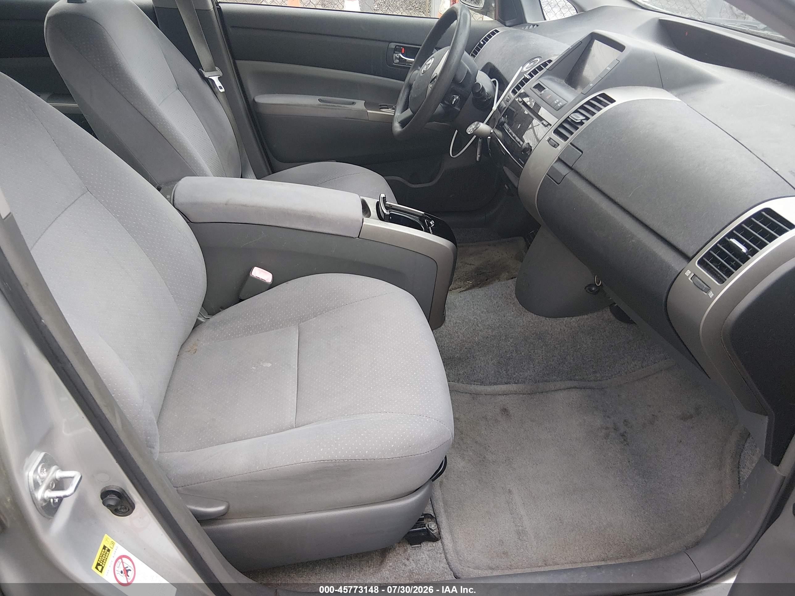 2007 Toyota Prius   Silver vin: JTDKB20U277669275