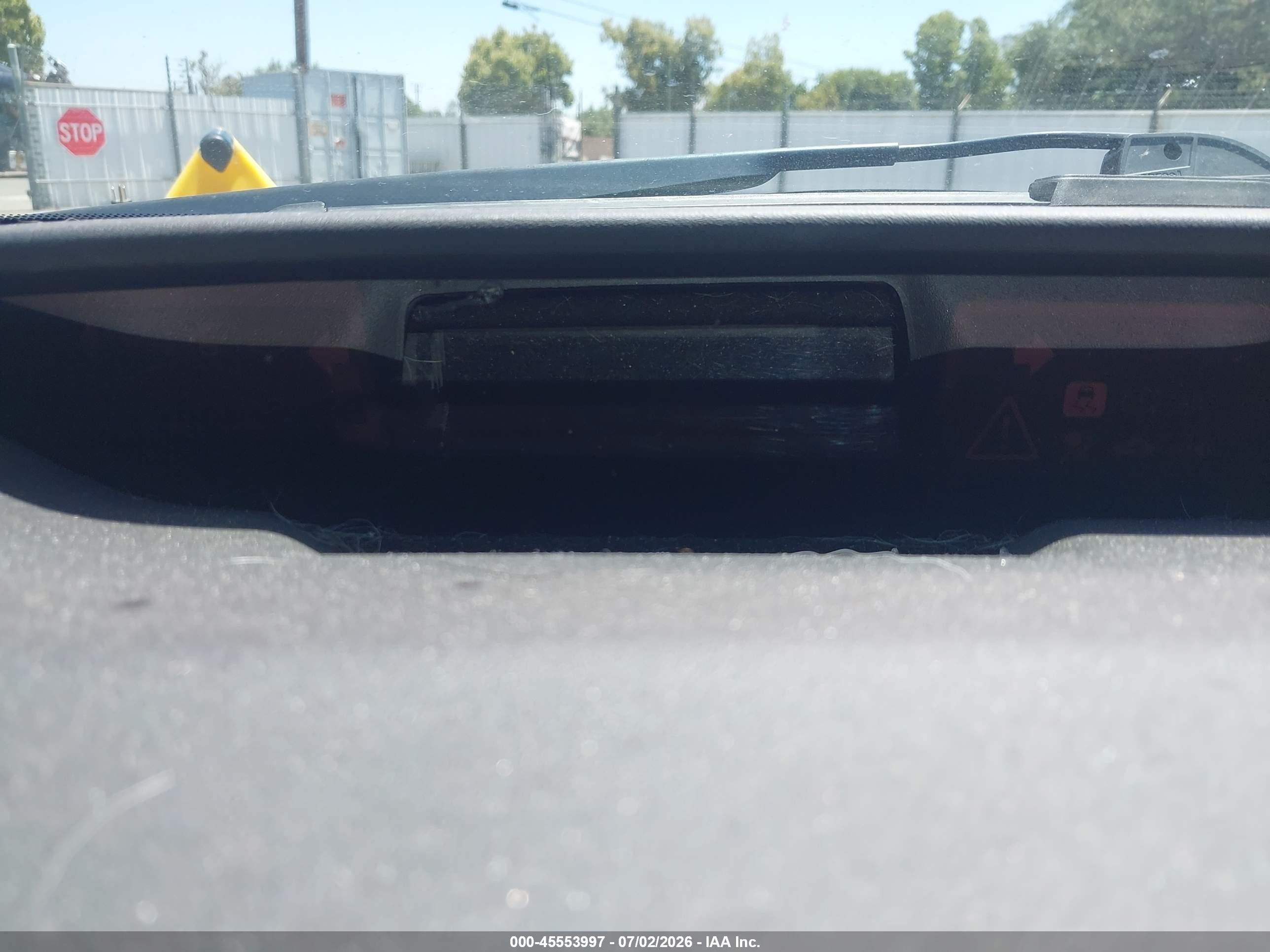 2007 Toyota Prius   Red vin: JTDKB20U277674377