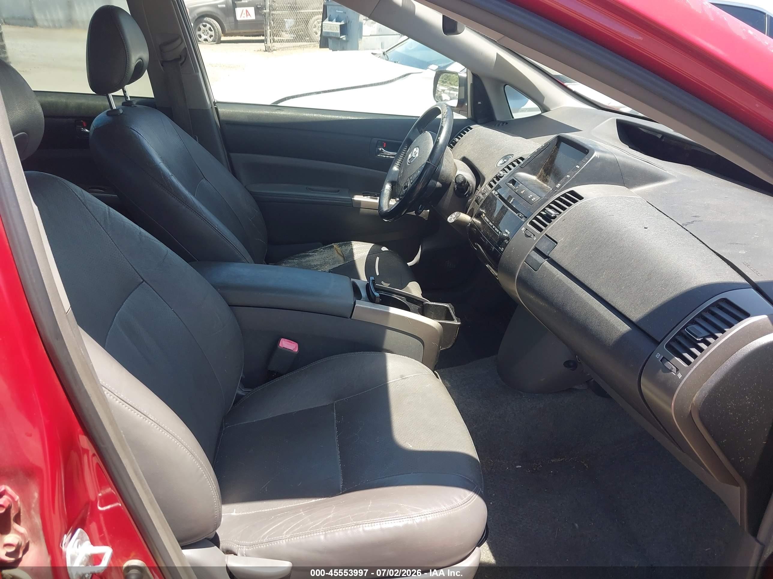 2007 Toyota Prius   Red vin: JTDKB20U277674377