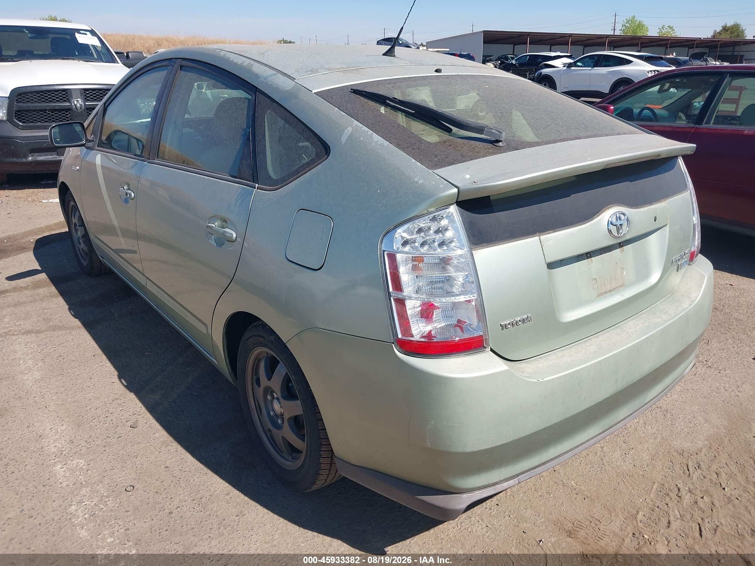 2007 Toyota Prius Touring Green vin: JTDKB20U277682043