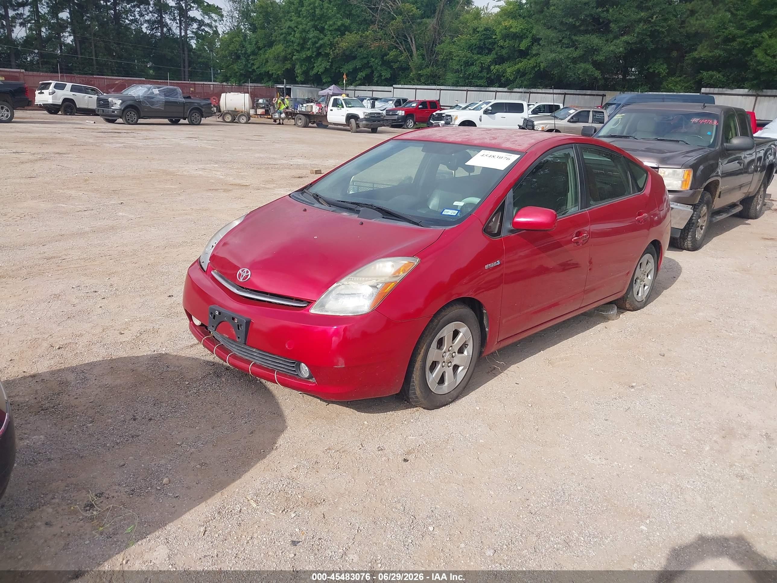 2007 Toyota Prius   Red vin: JTDKB20U277685282