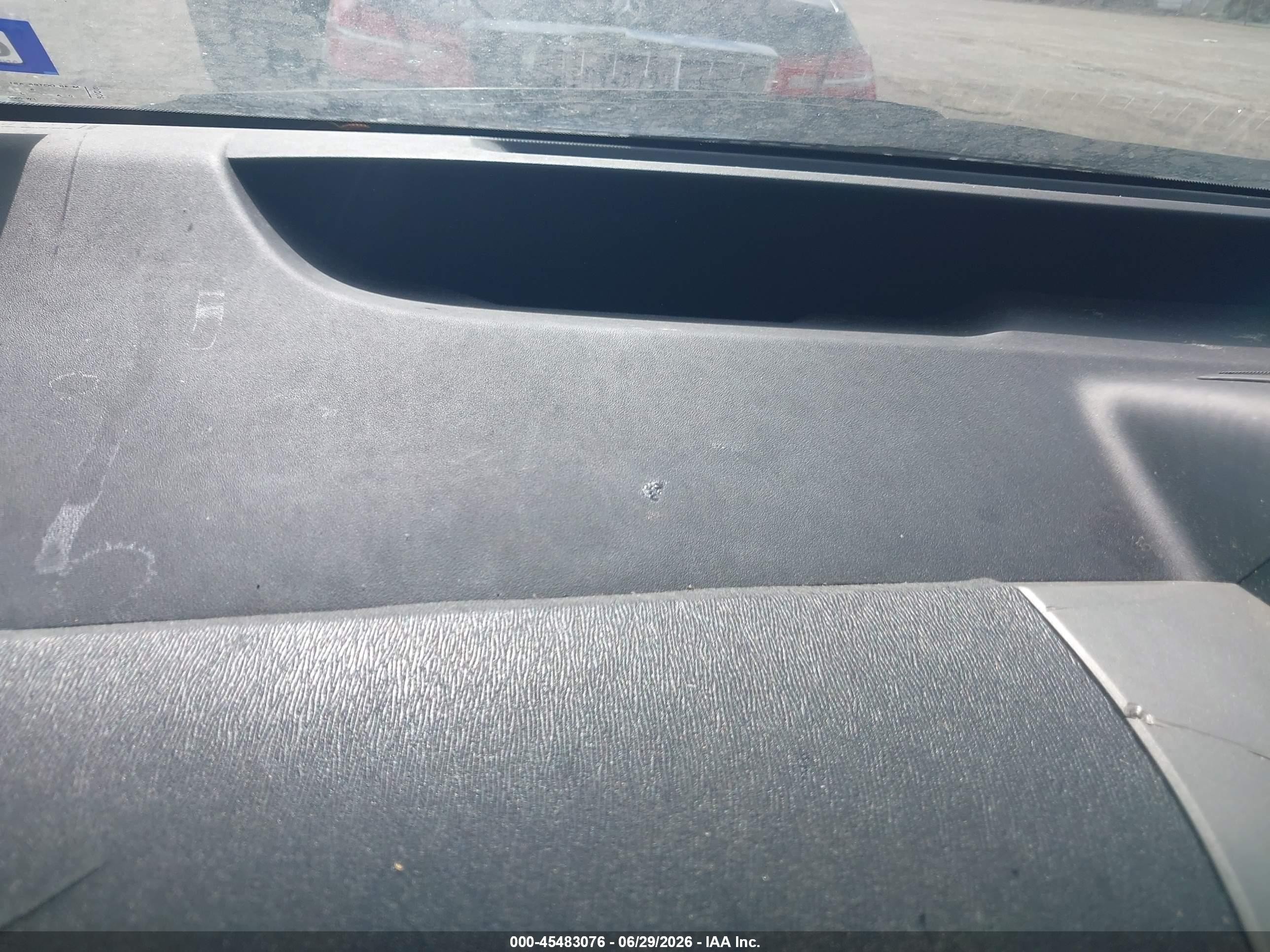 2007 Toyota Prius   Red vin: JTDKB20U277685282
