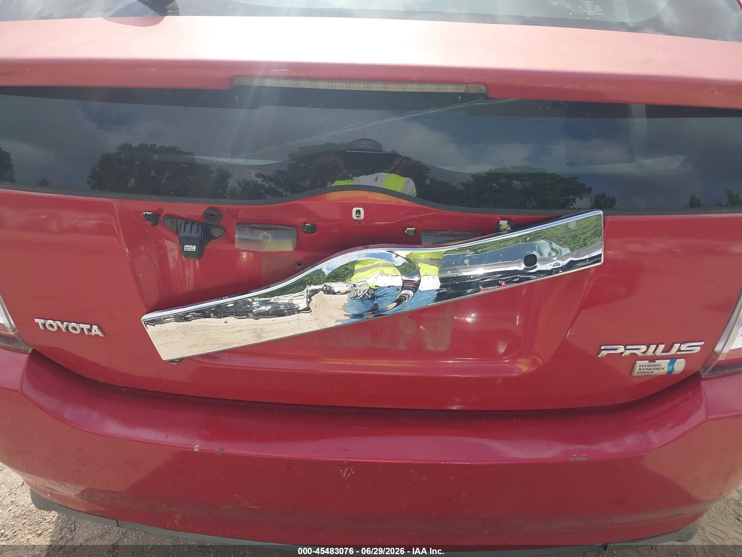 2007 Toyota Prius   Red vin: JTDKB20U277685282