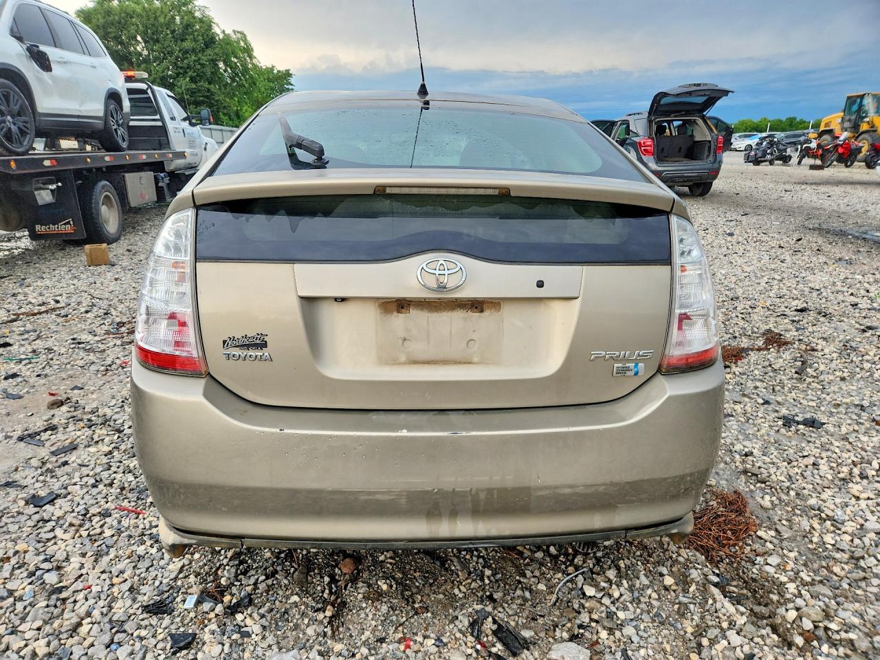2008 Toyota Prius Base Tan vin: JTDKB20U283301087