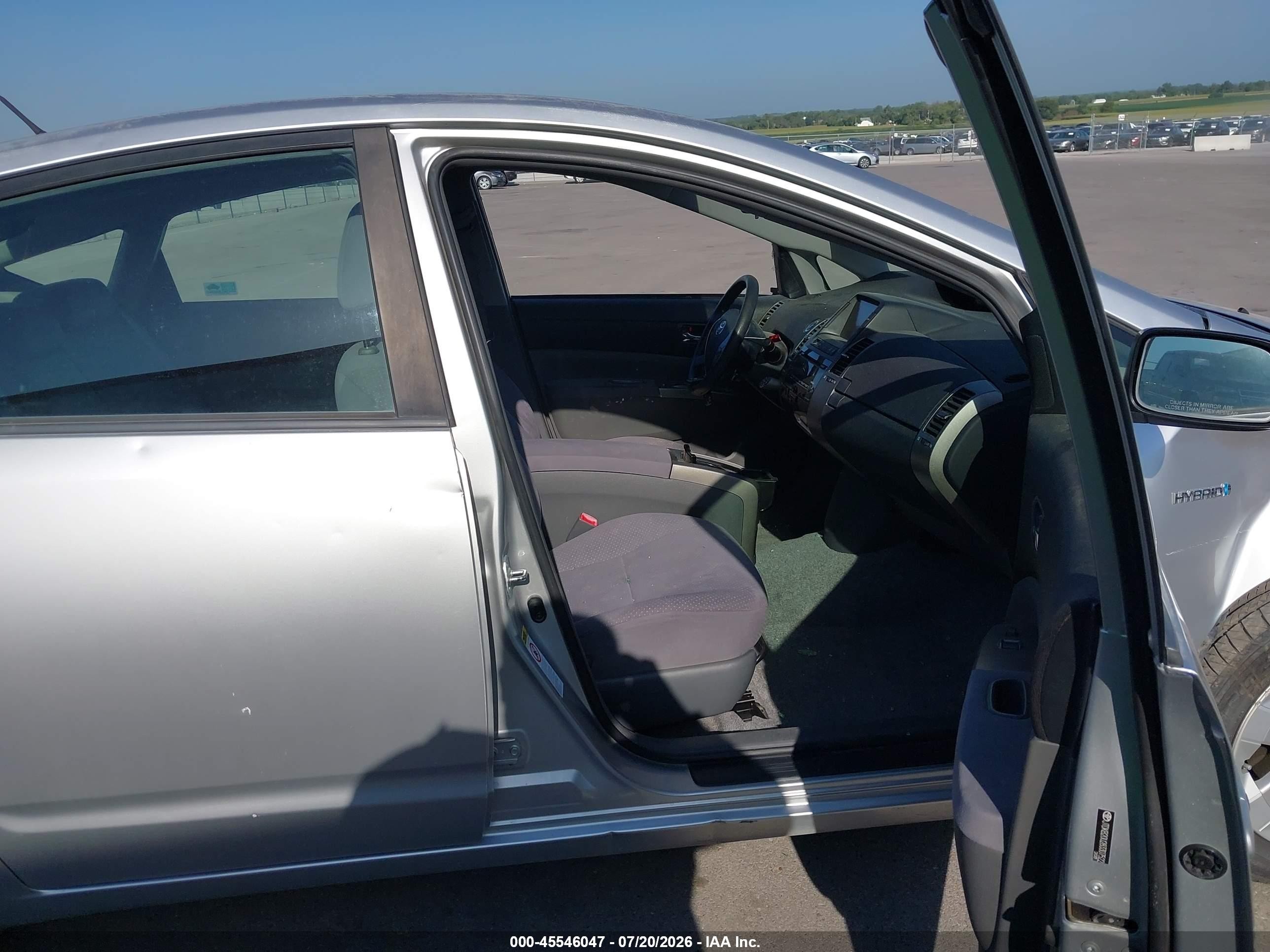2008 Toyota Prius   Silver vin: JTDKB20U283307522
