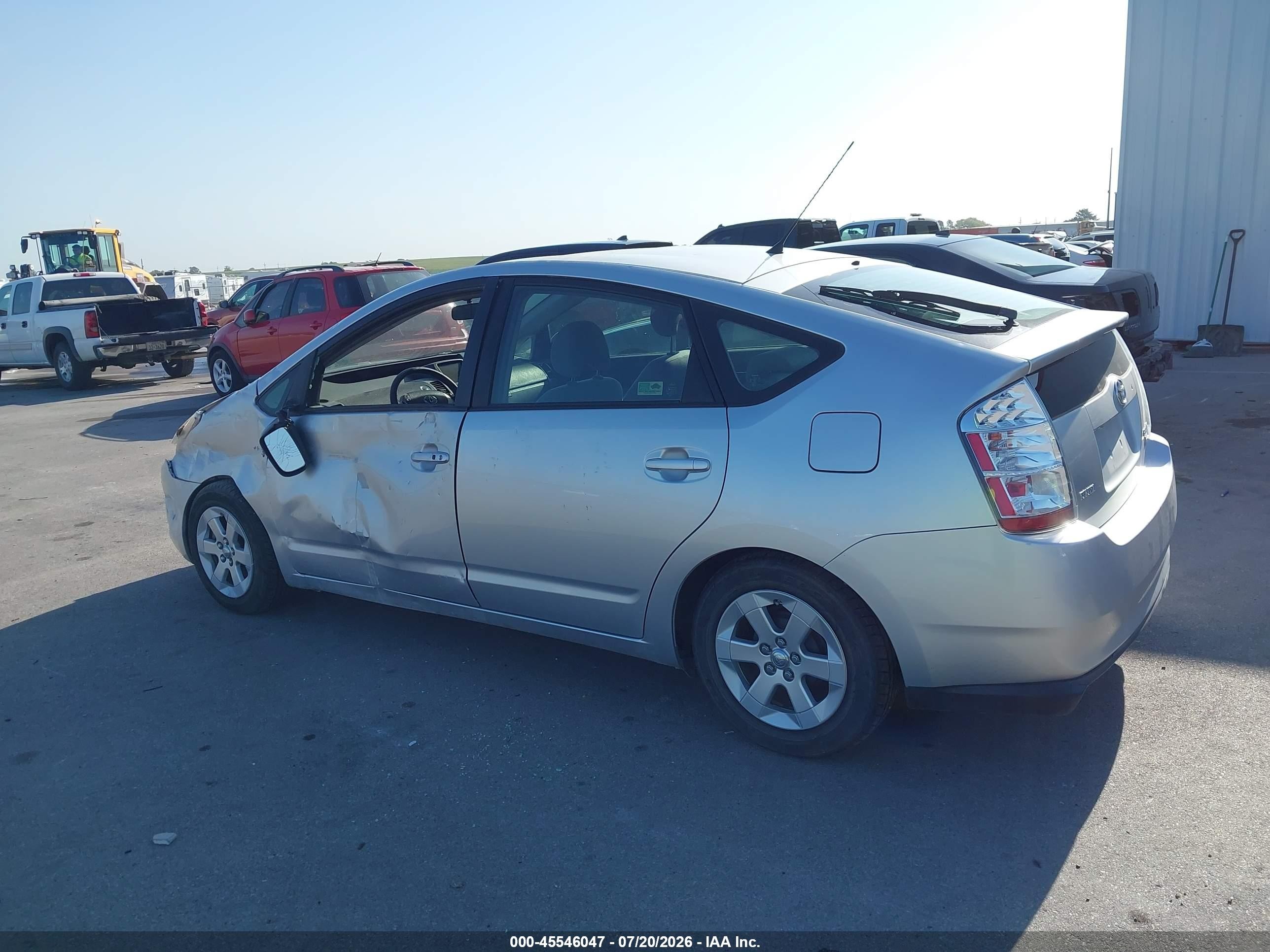 2008 Toyota Prius   Silver vin: JTDKB20U283307522